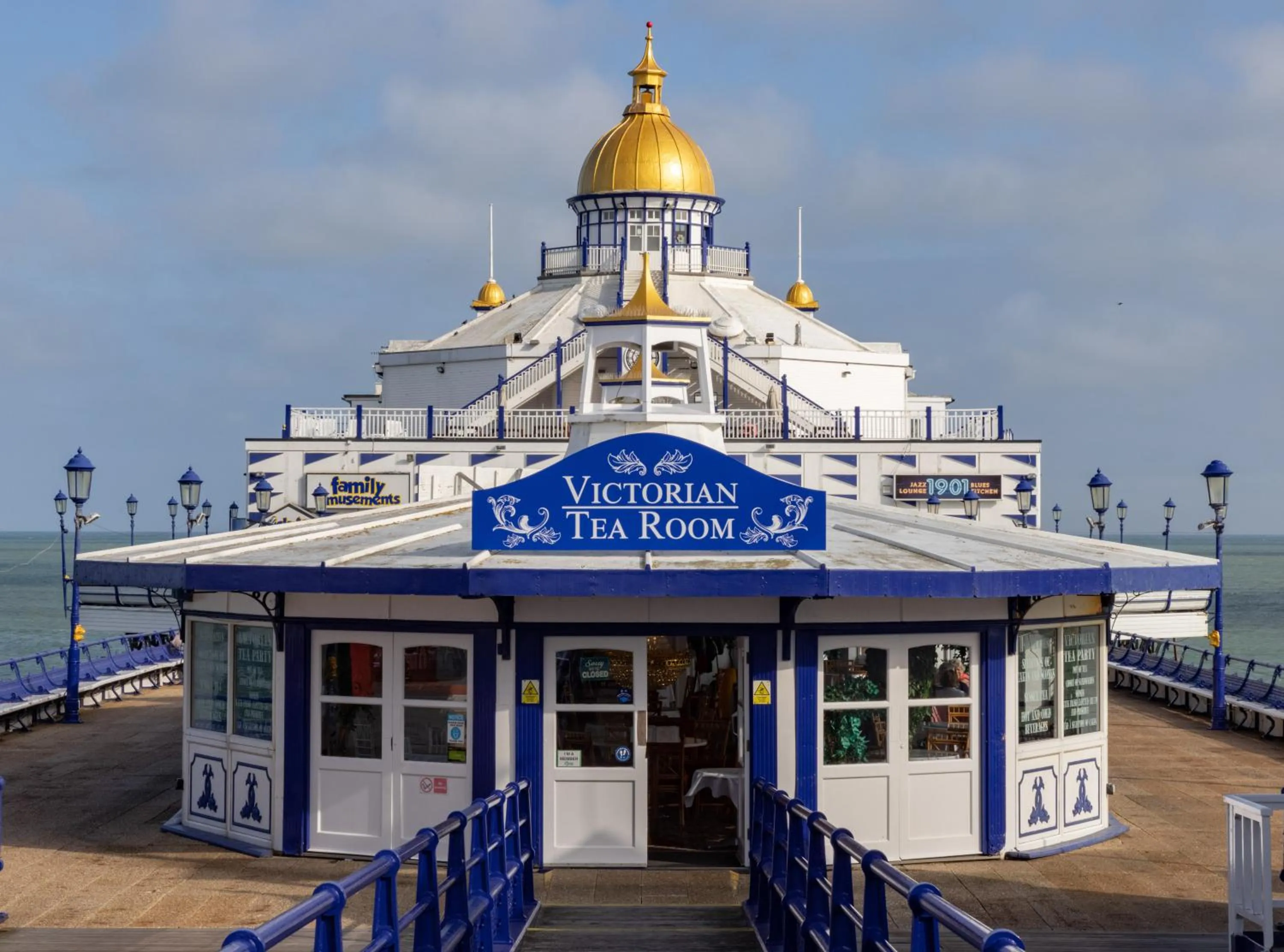 Neighbourhood in The Burlington Hotel