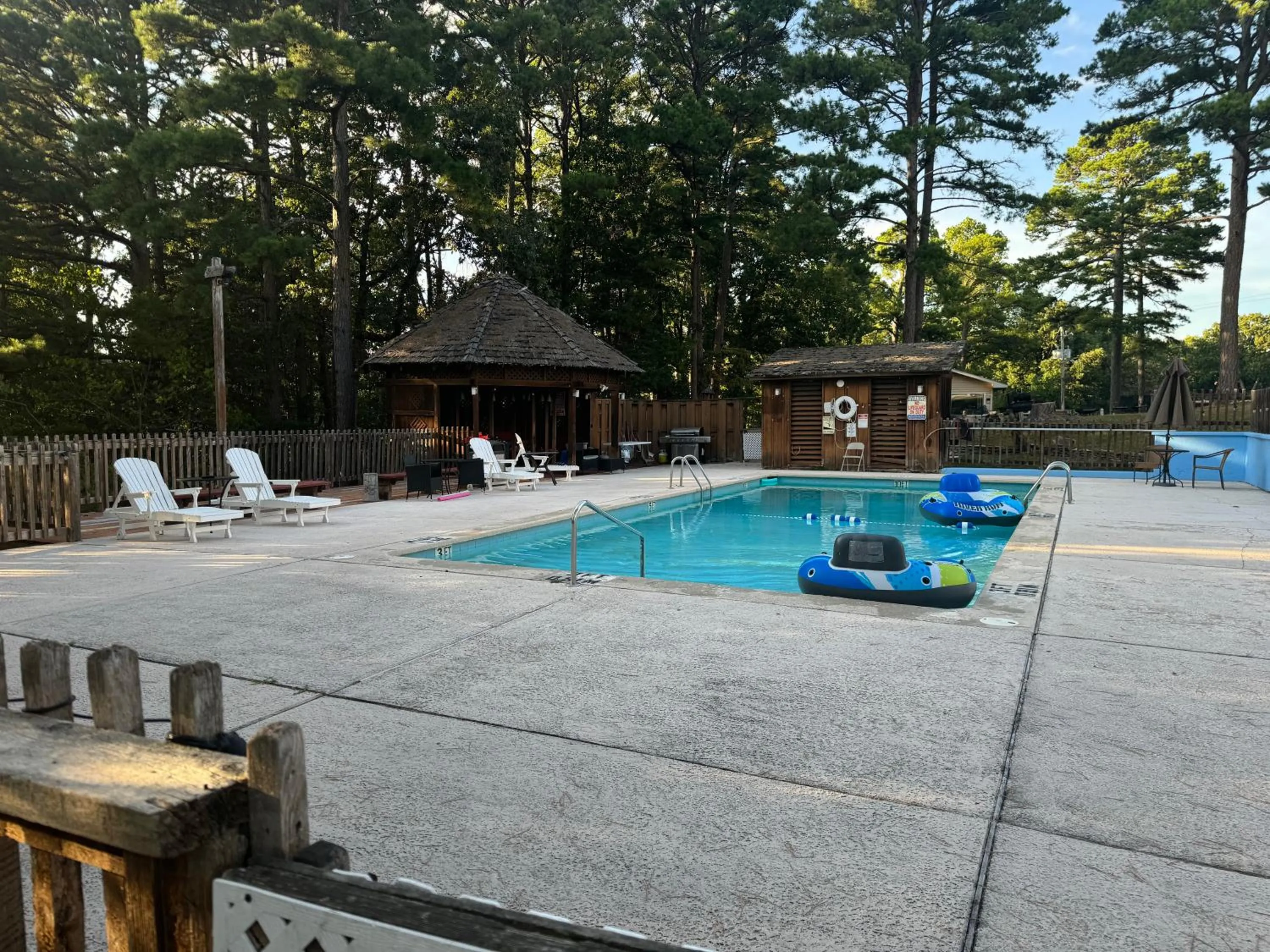 Swimming pool in Eureka Springs Heritage Motel