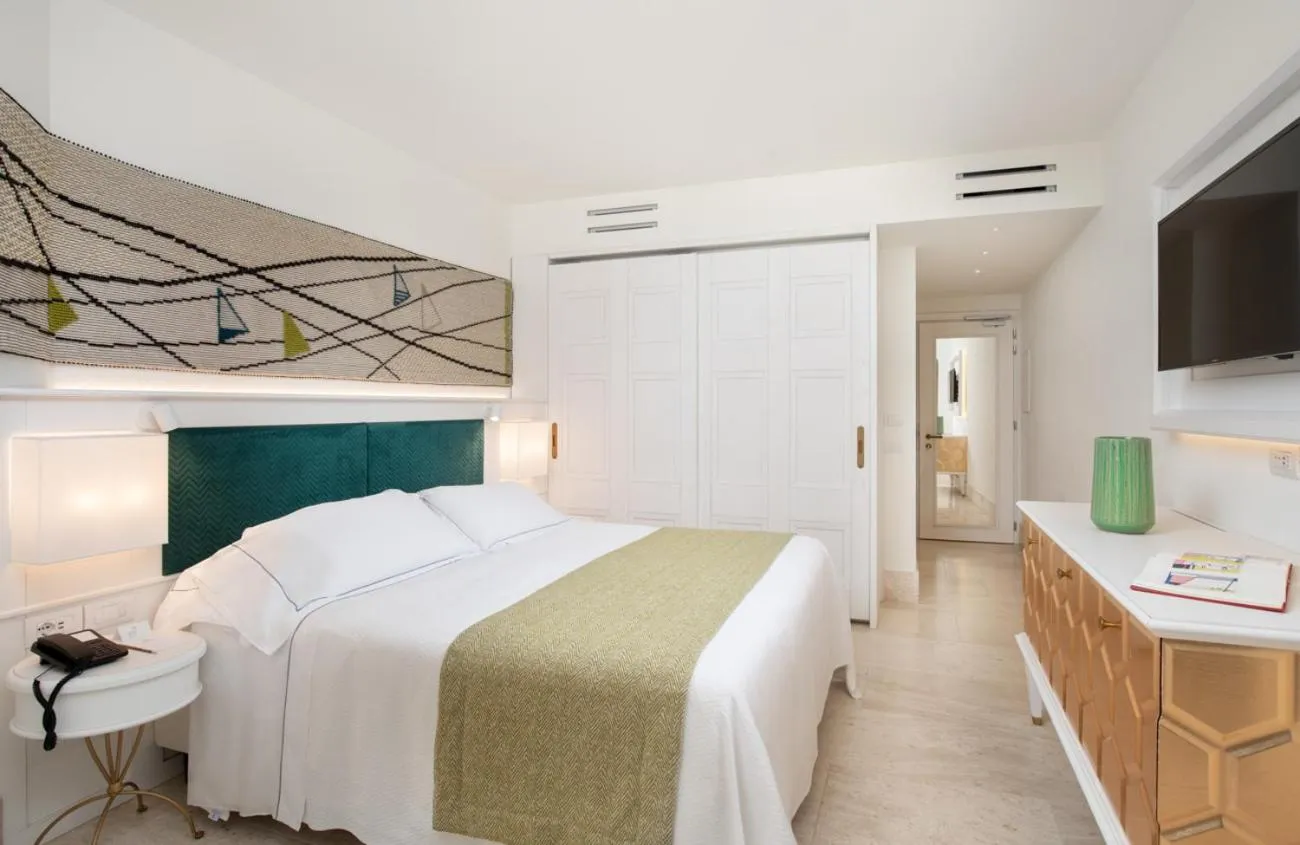 Bedroom, Bed in Hotel Abi d'Oru