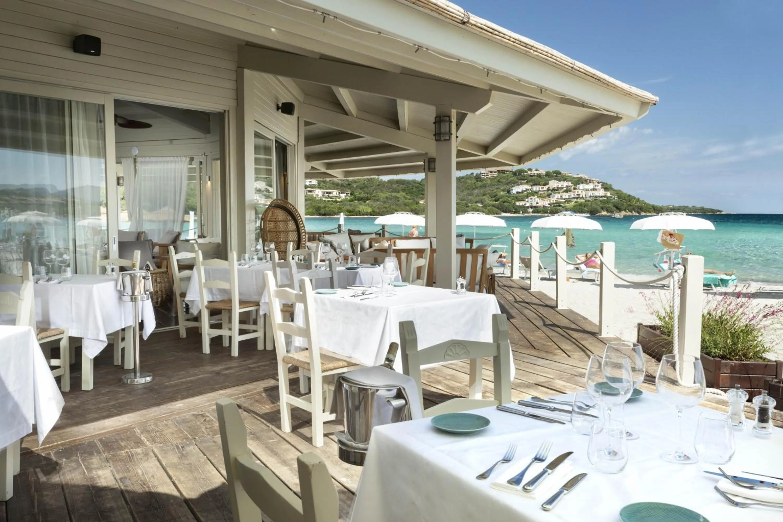 Restaurant/places to eat in Hotel Abi d'Oru