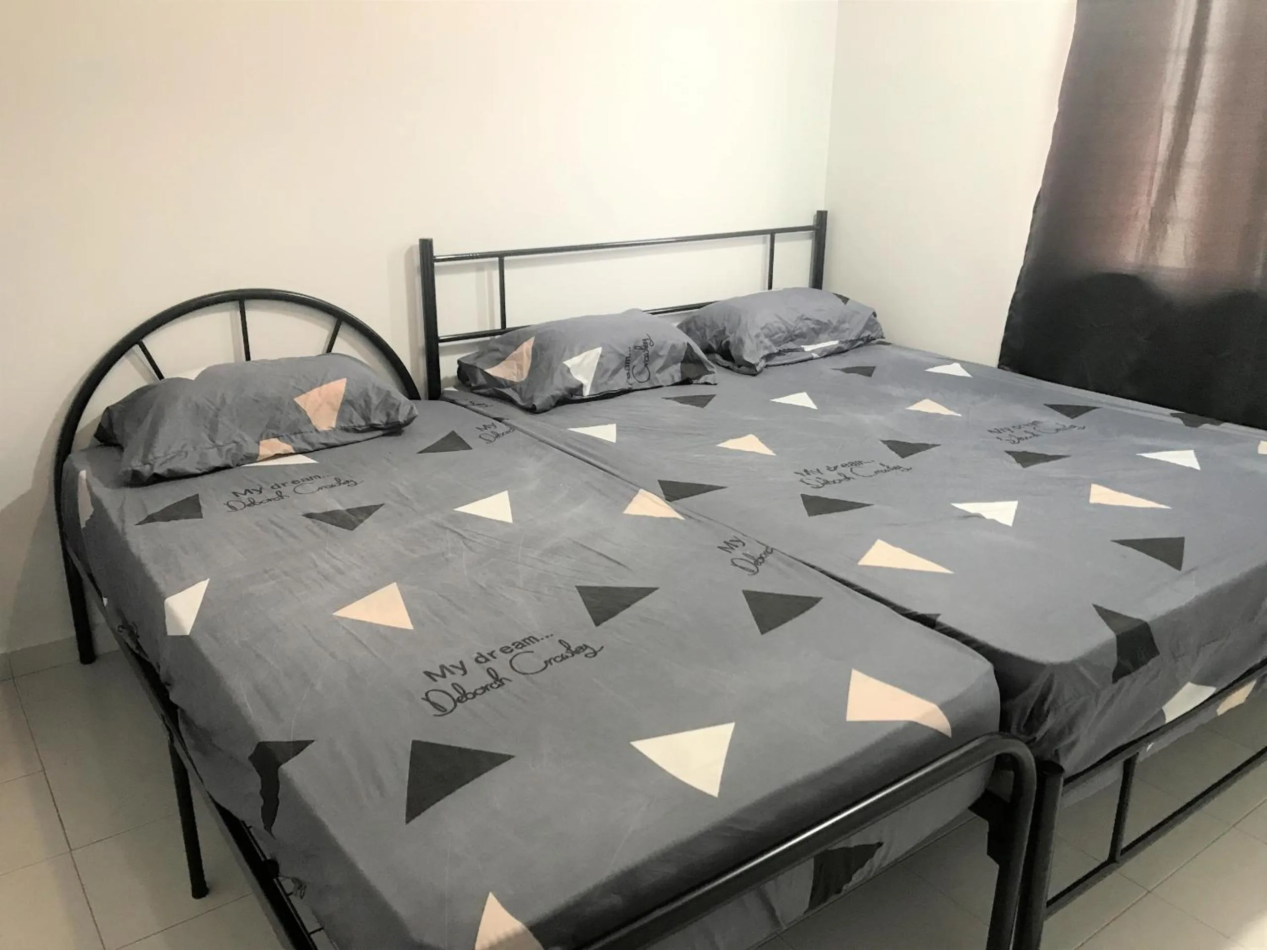 Bedroom in OYO 90493 JL Homestay