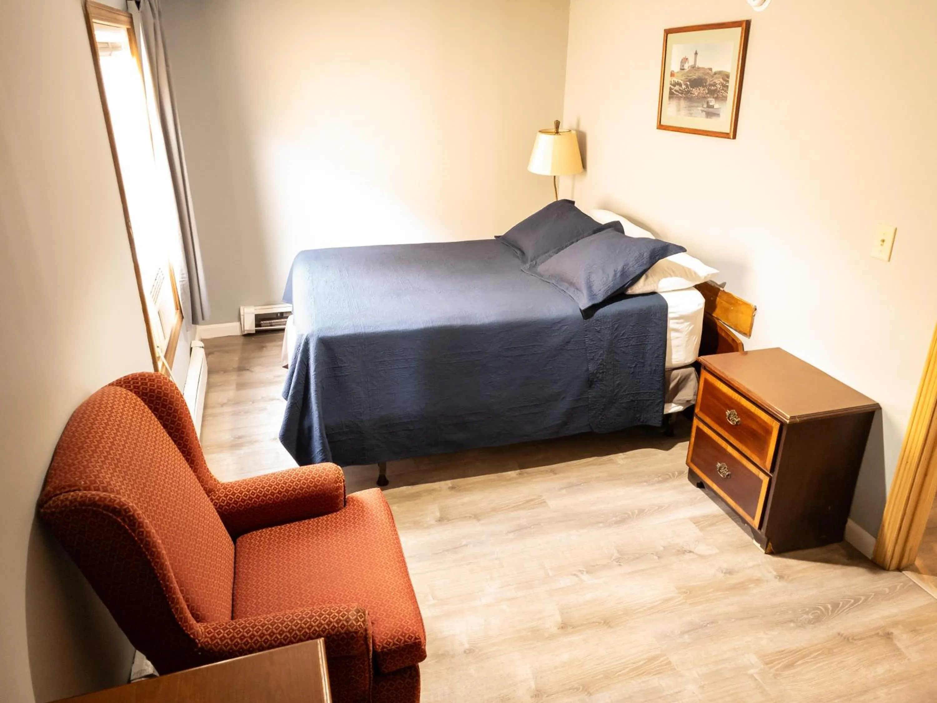 Bedroom, Bed in Ships Inn