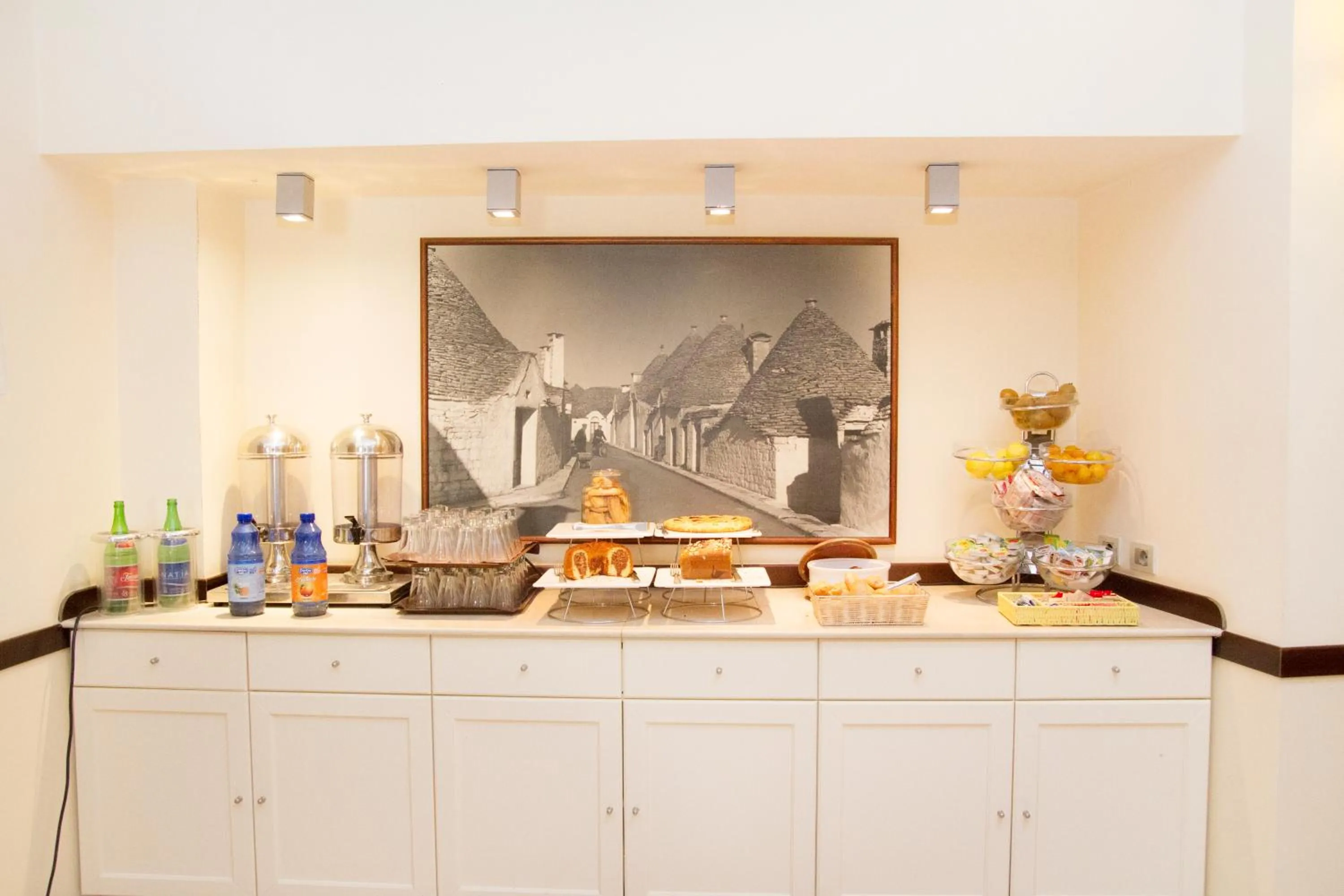 Breakfast in Hotel Lanzillotta