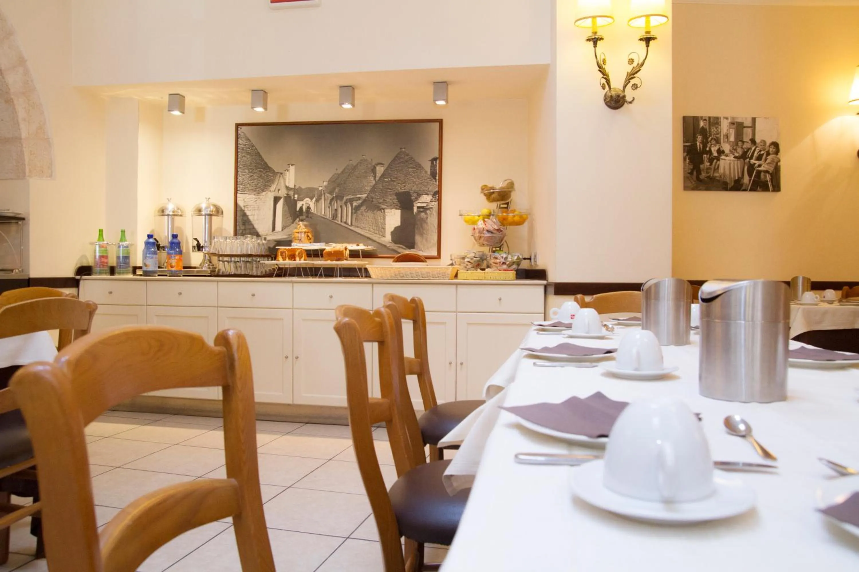 Breakfast in Hotel Lanzillotta