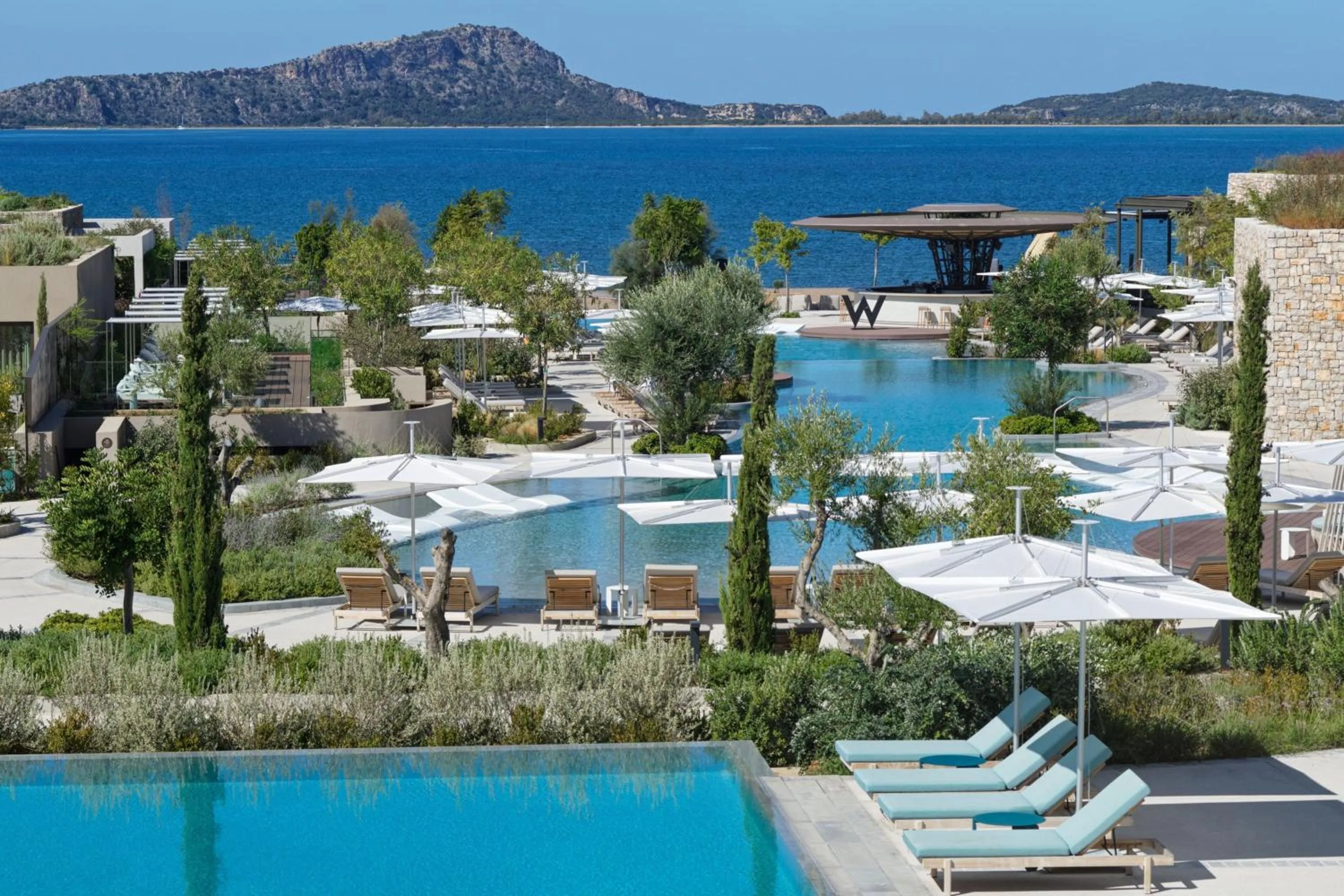 Property building in W Costa Navarino