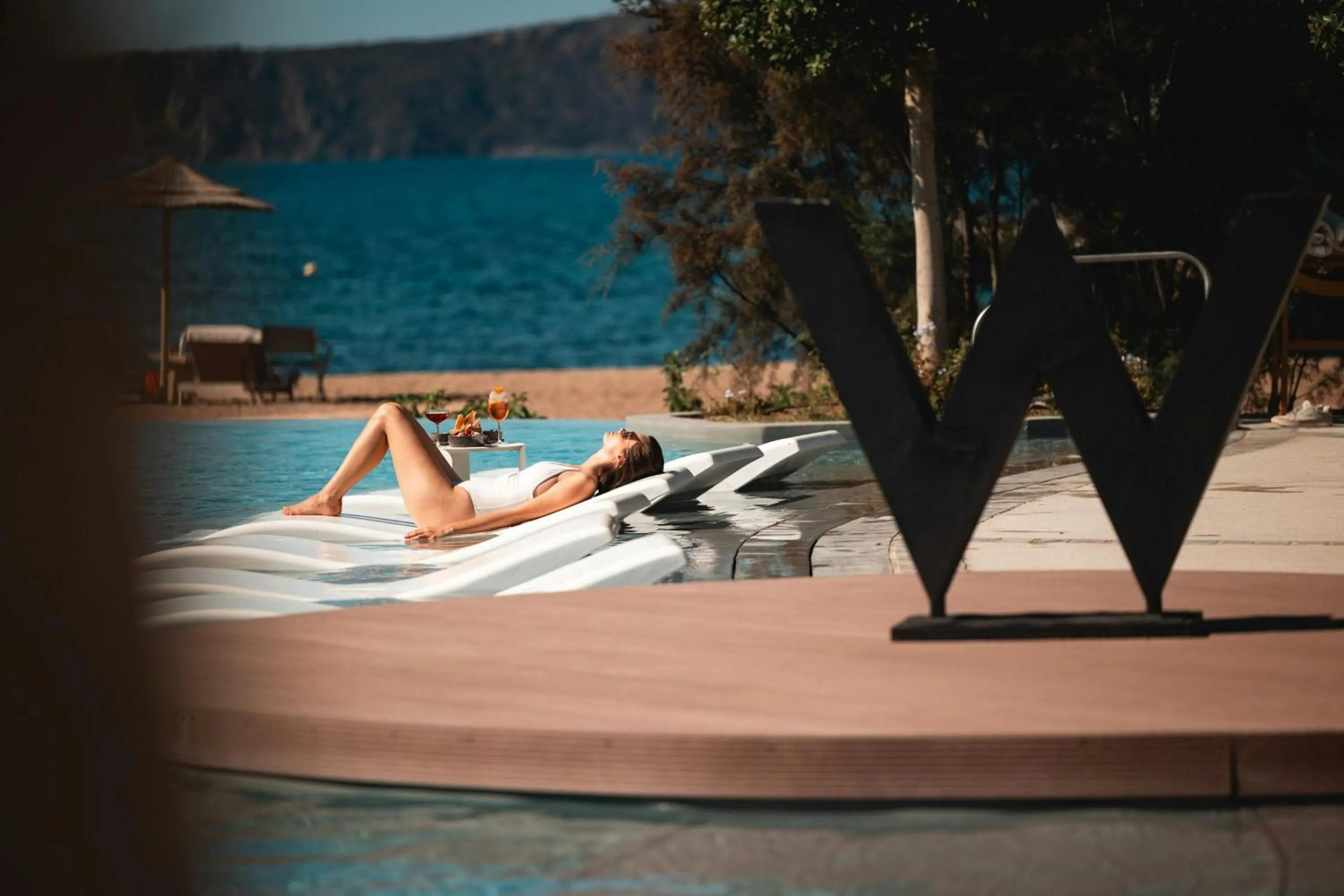 Area and facilities in W Costa Navarino