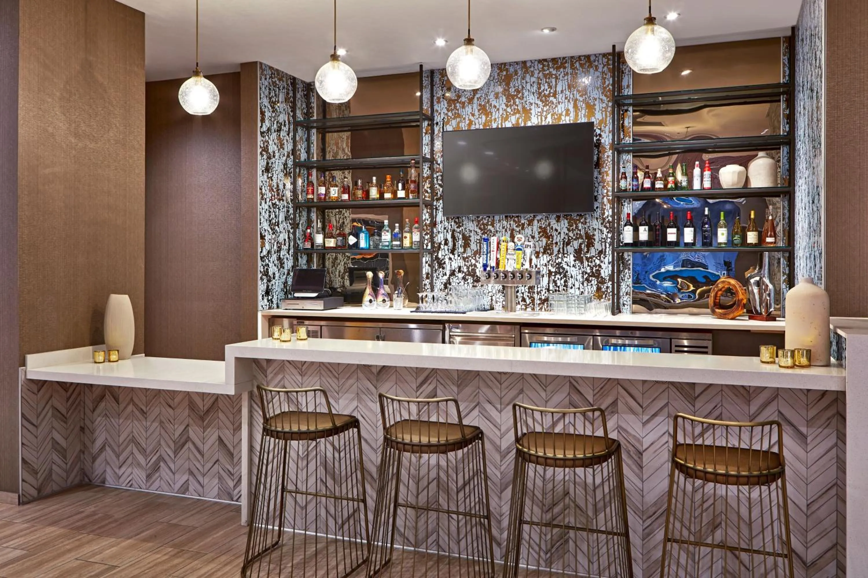 Lounge or bar in SpringHill Suites by Marriott Los Angeles Downey