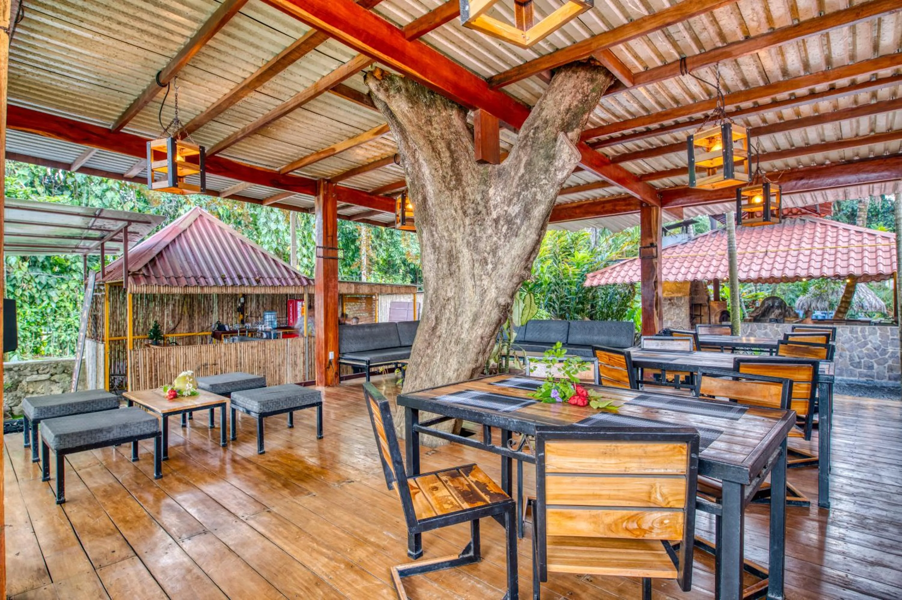Restaurant/places to eat in Atlantida Lodge Cahuita