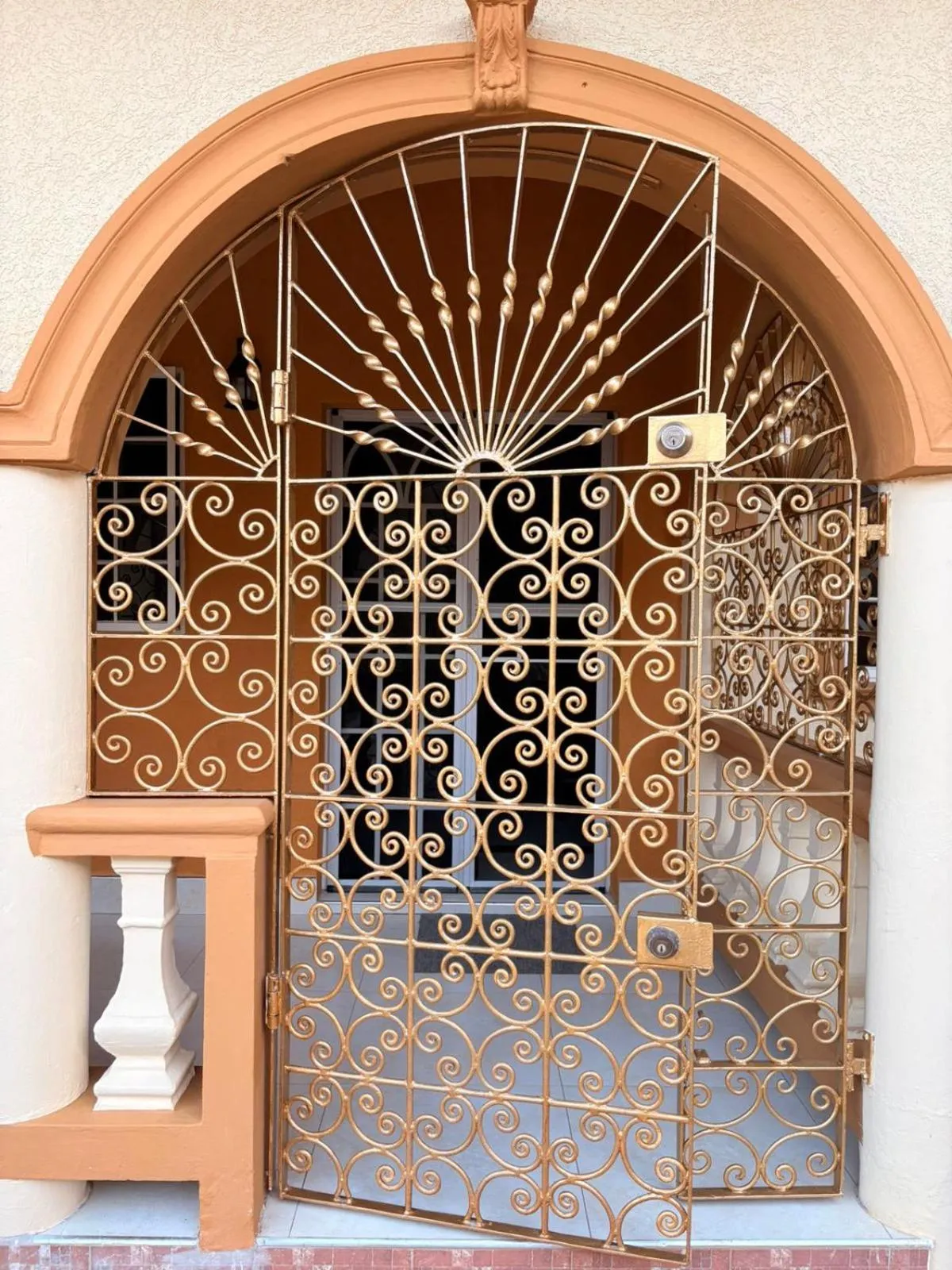 White House by White River