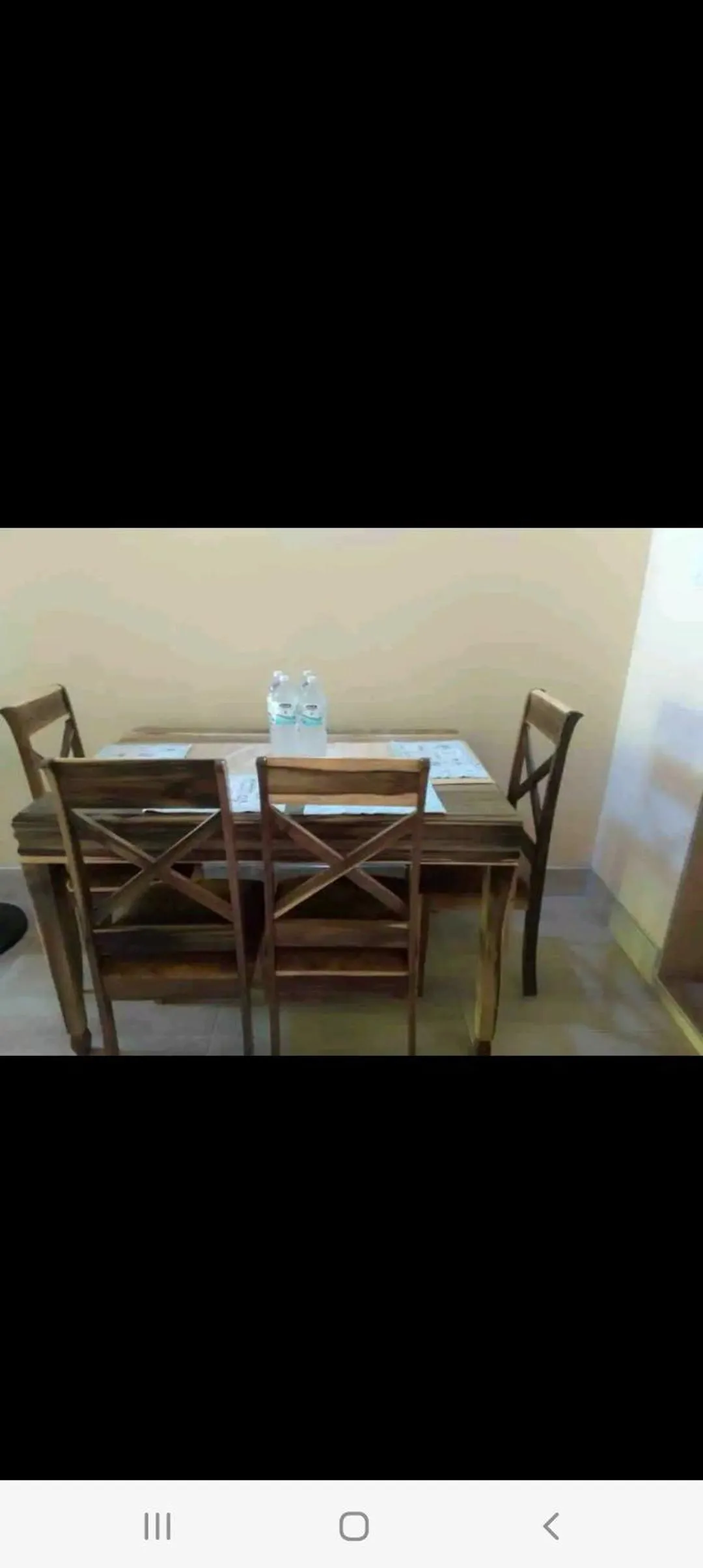 Dining area in White House by White River