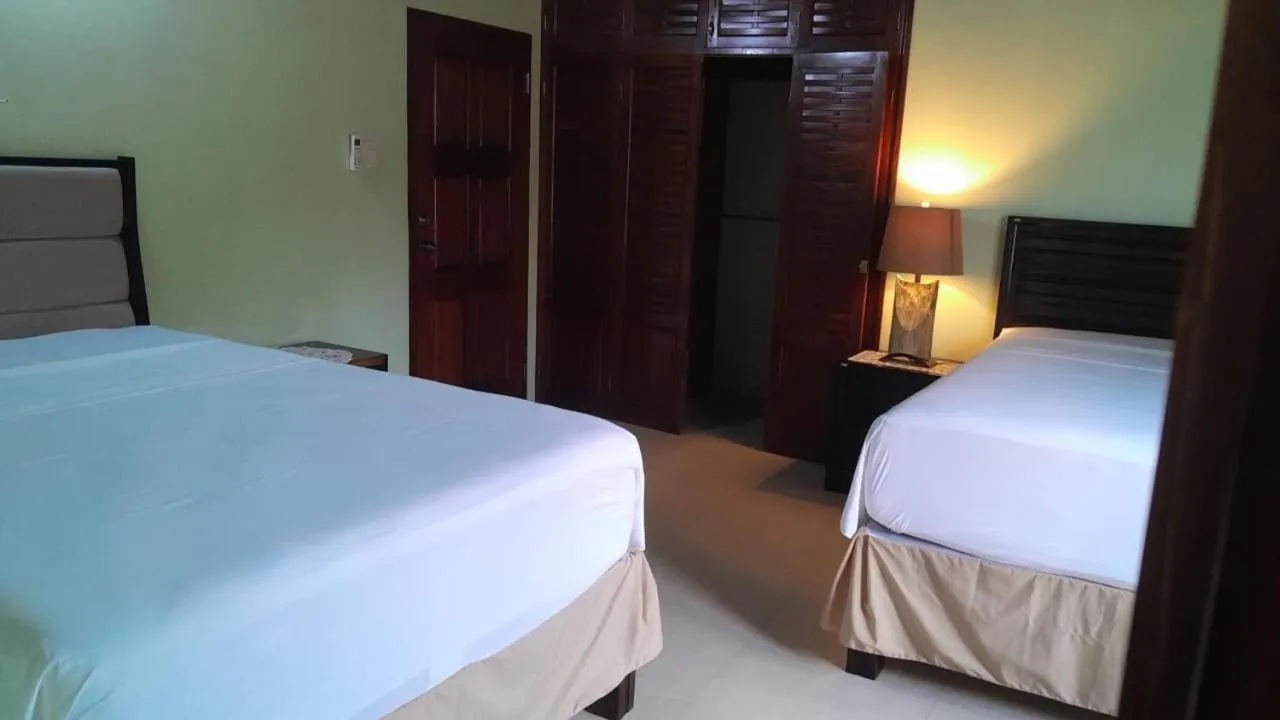 Bed in White House by White River