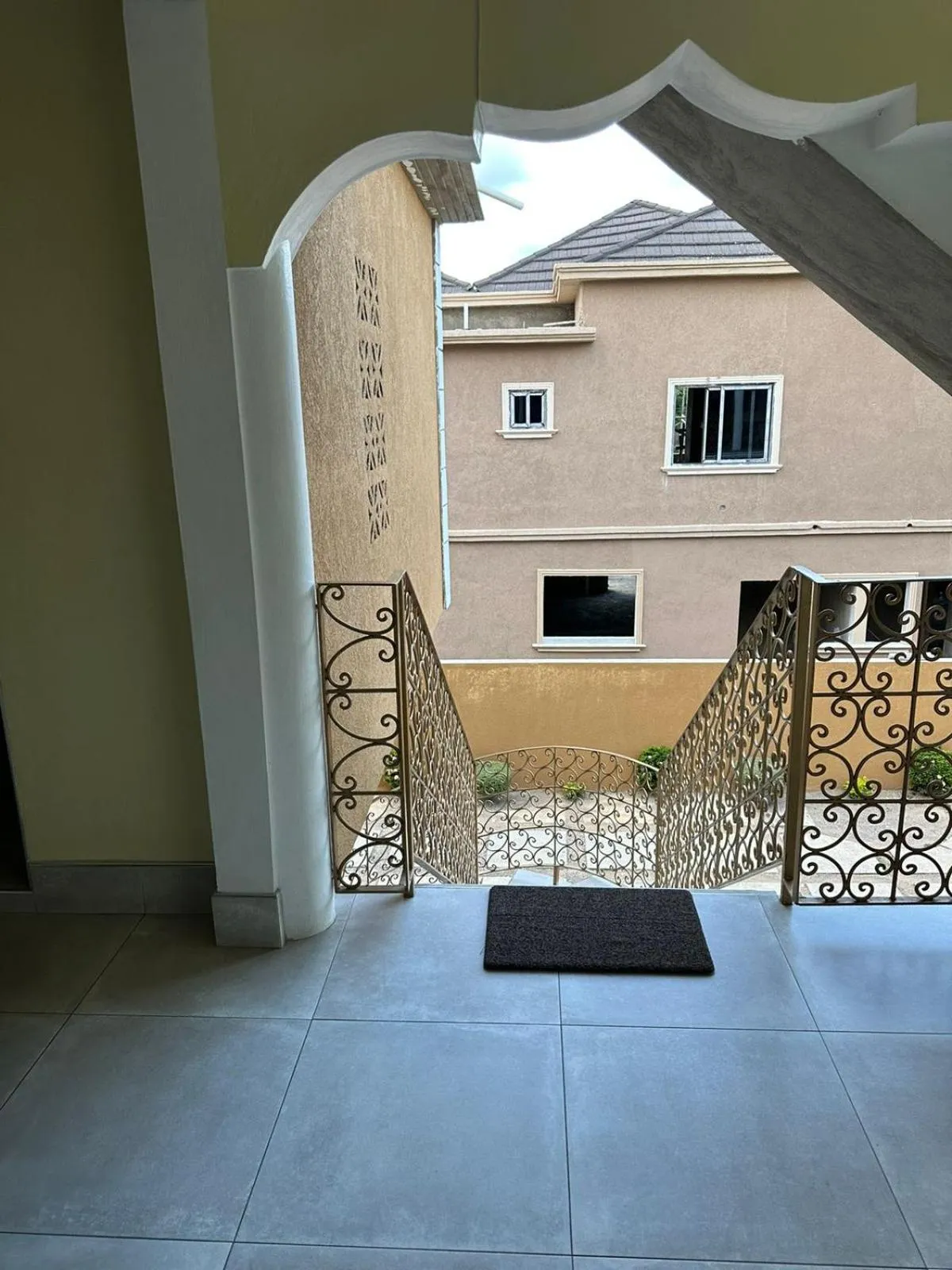 Property building in White House by White River