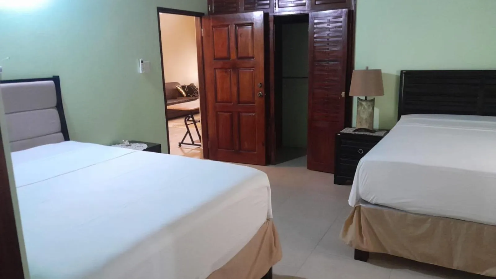 Bed in White House by White River