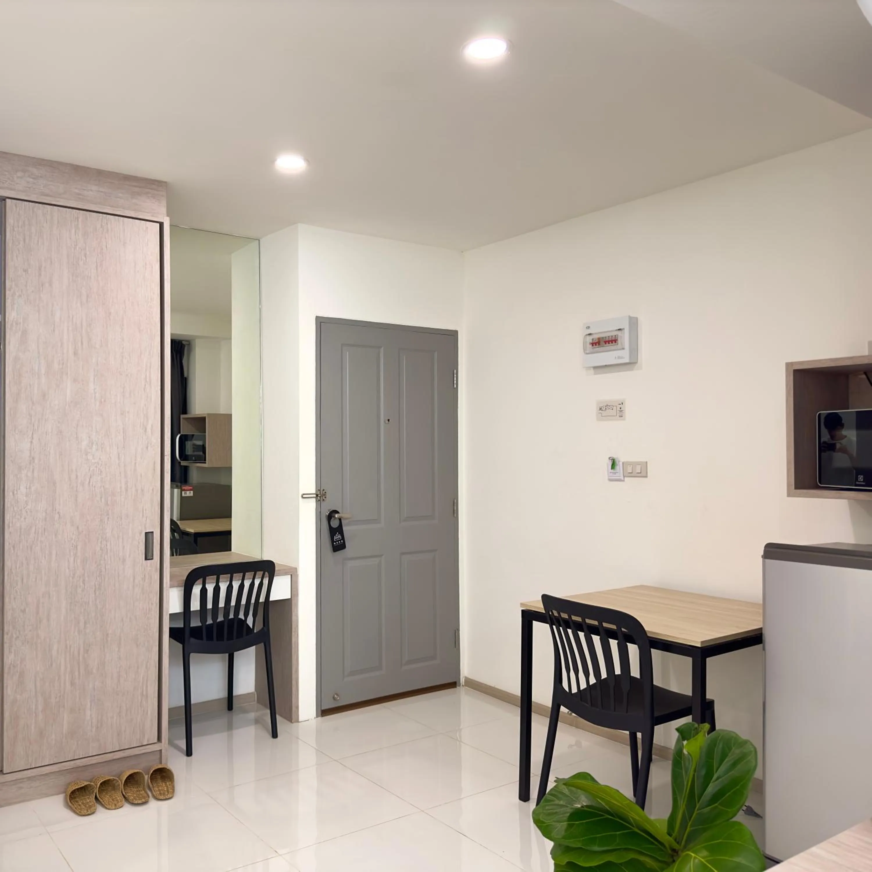 wardrobe in Darin Chiangmai Hotel and Residence