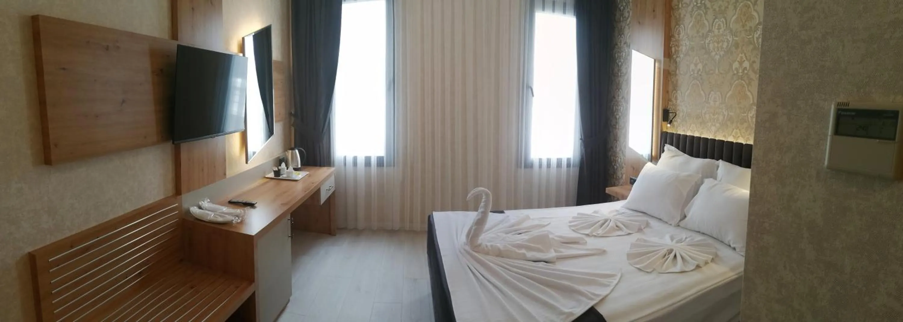 Photo of the whole room, Bed in Isnova Hotel Airport