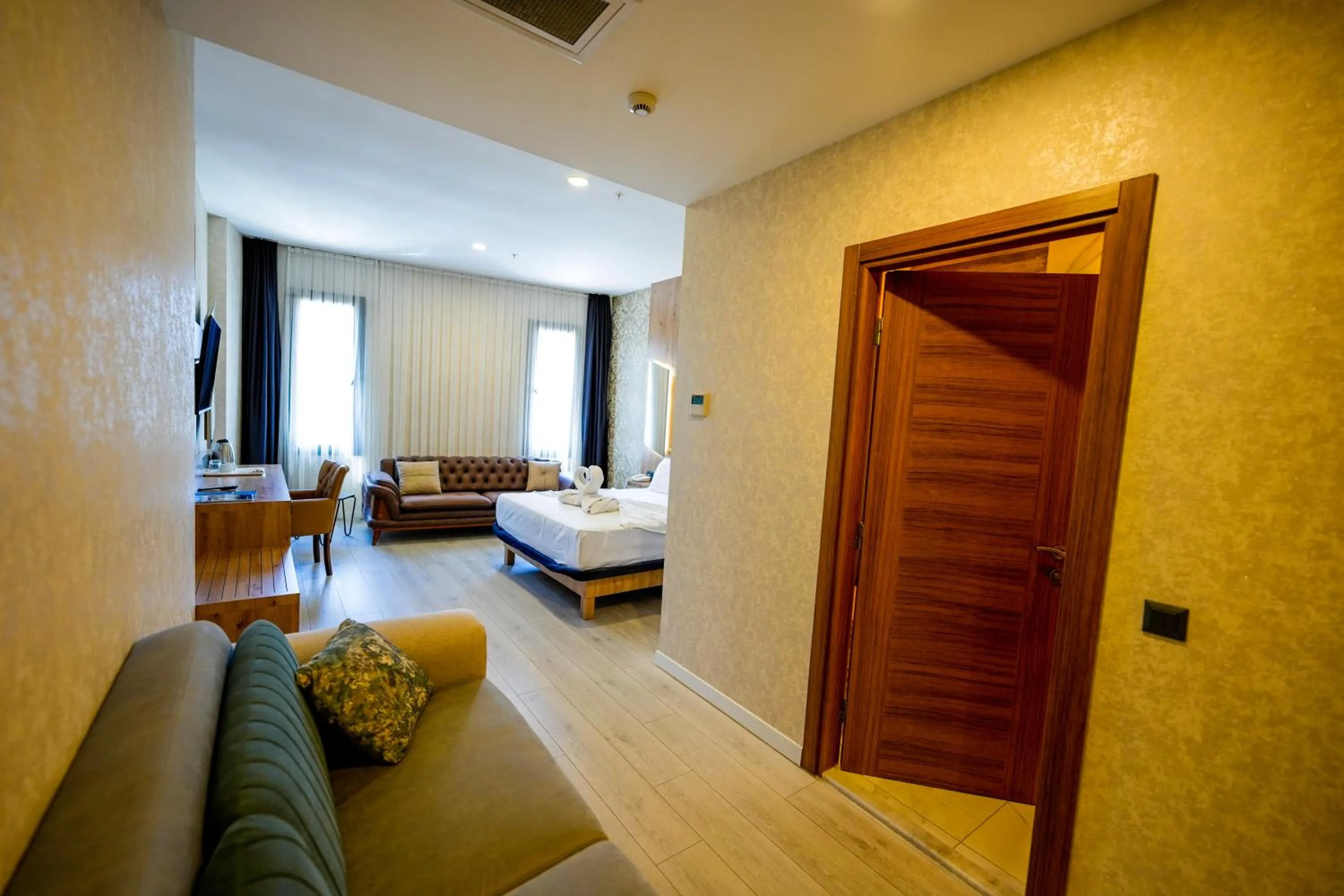 Bed in Isnova Hotel Airport