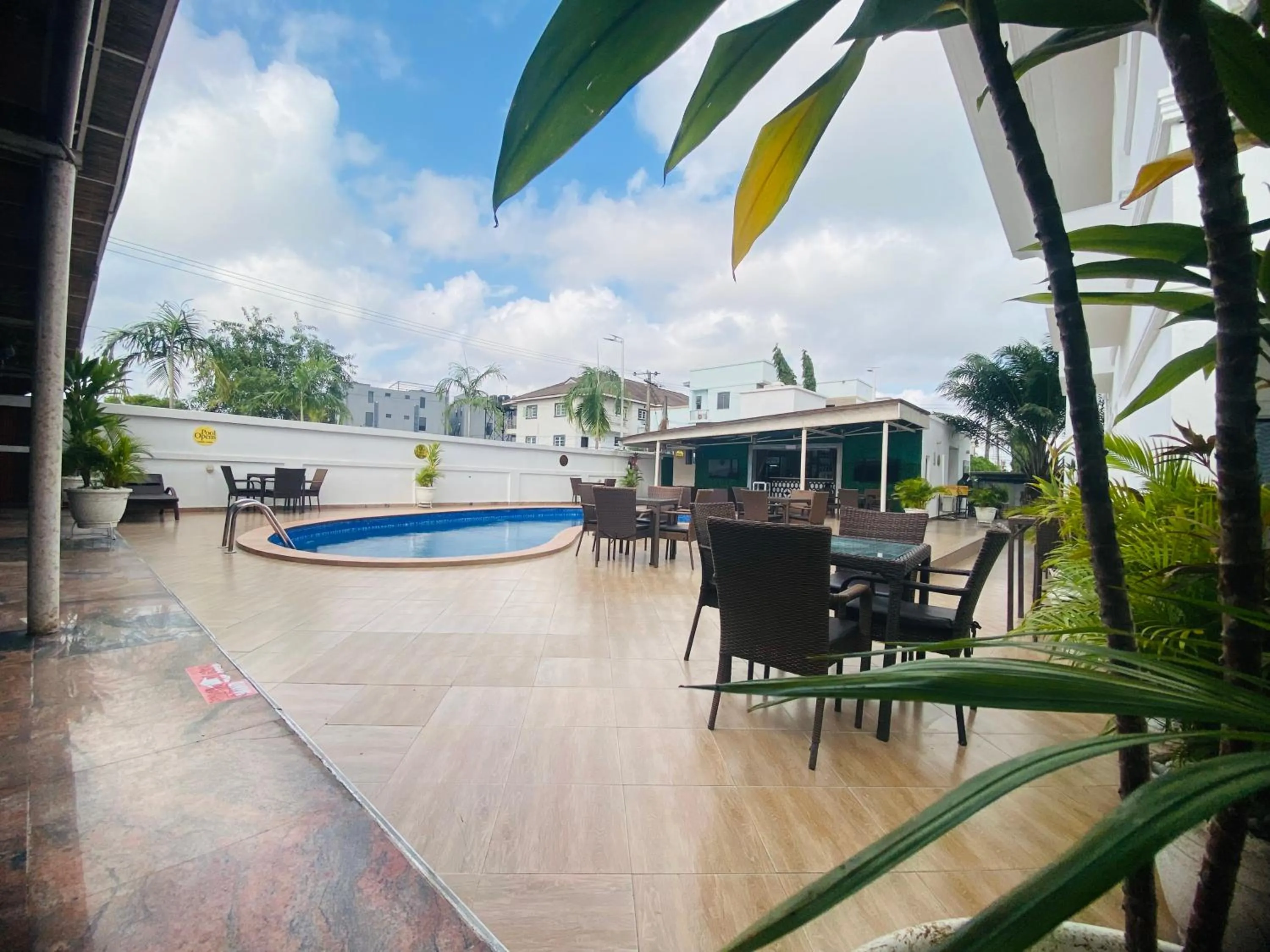 Day in PRESKEN WHITE HOUSE