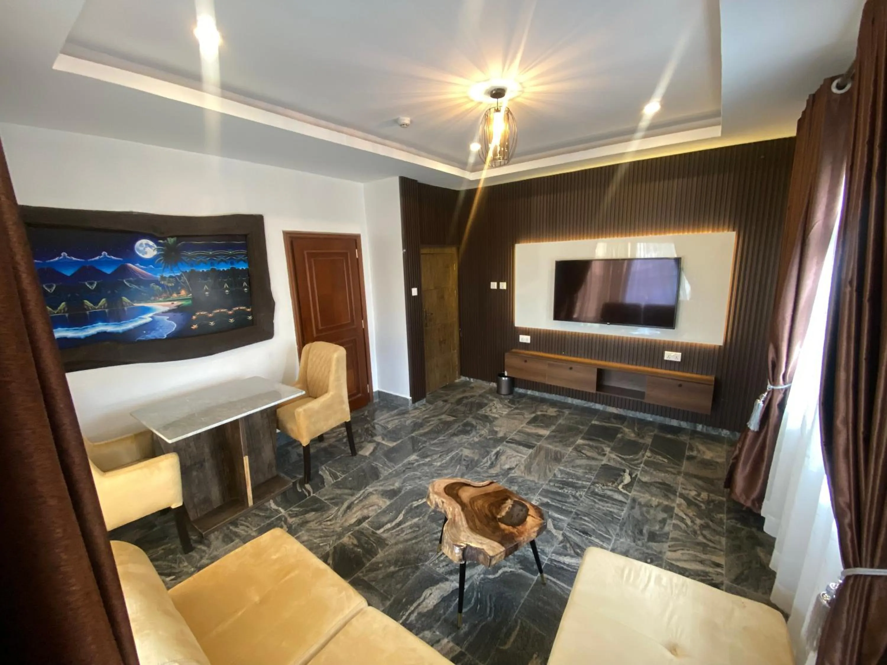 Presken Hotel White House, Lekki, Lagos