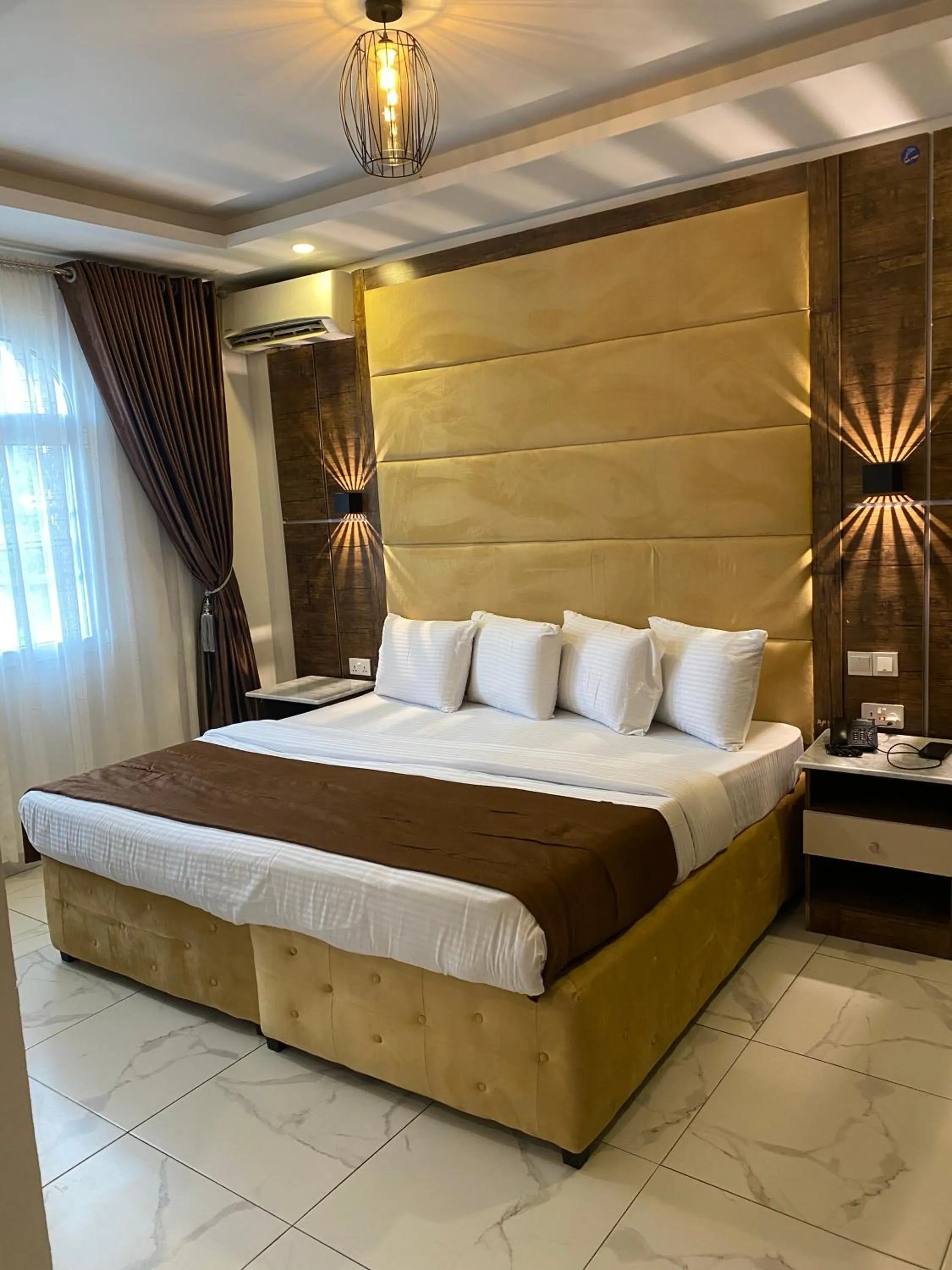 Bed in Presken Hotel White House, Lekki, Lagos