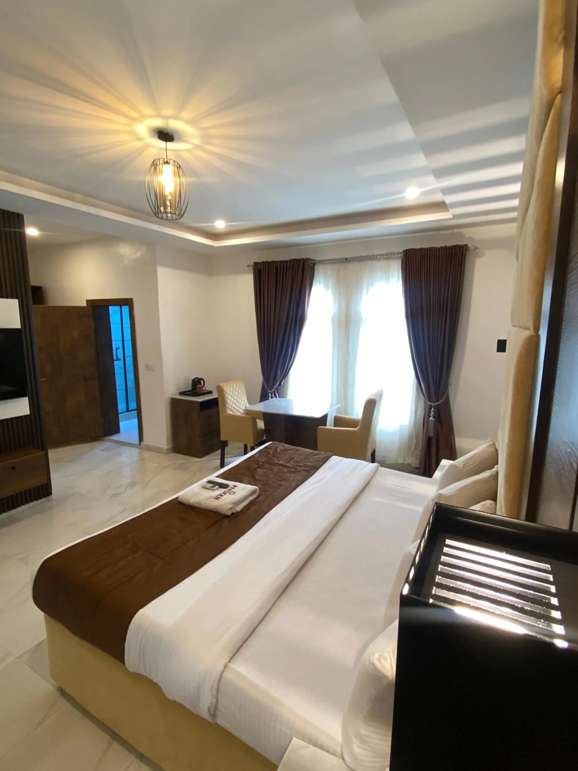TV and multimedia, Bed in Presken Hotel White House, Lekki, Lagos