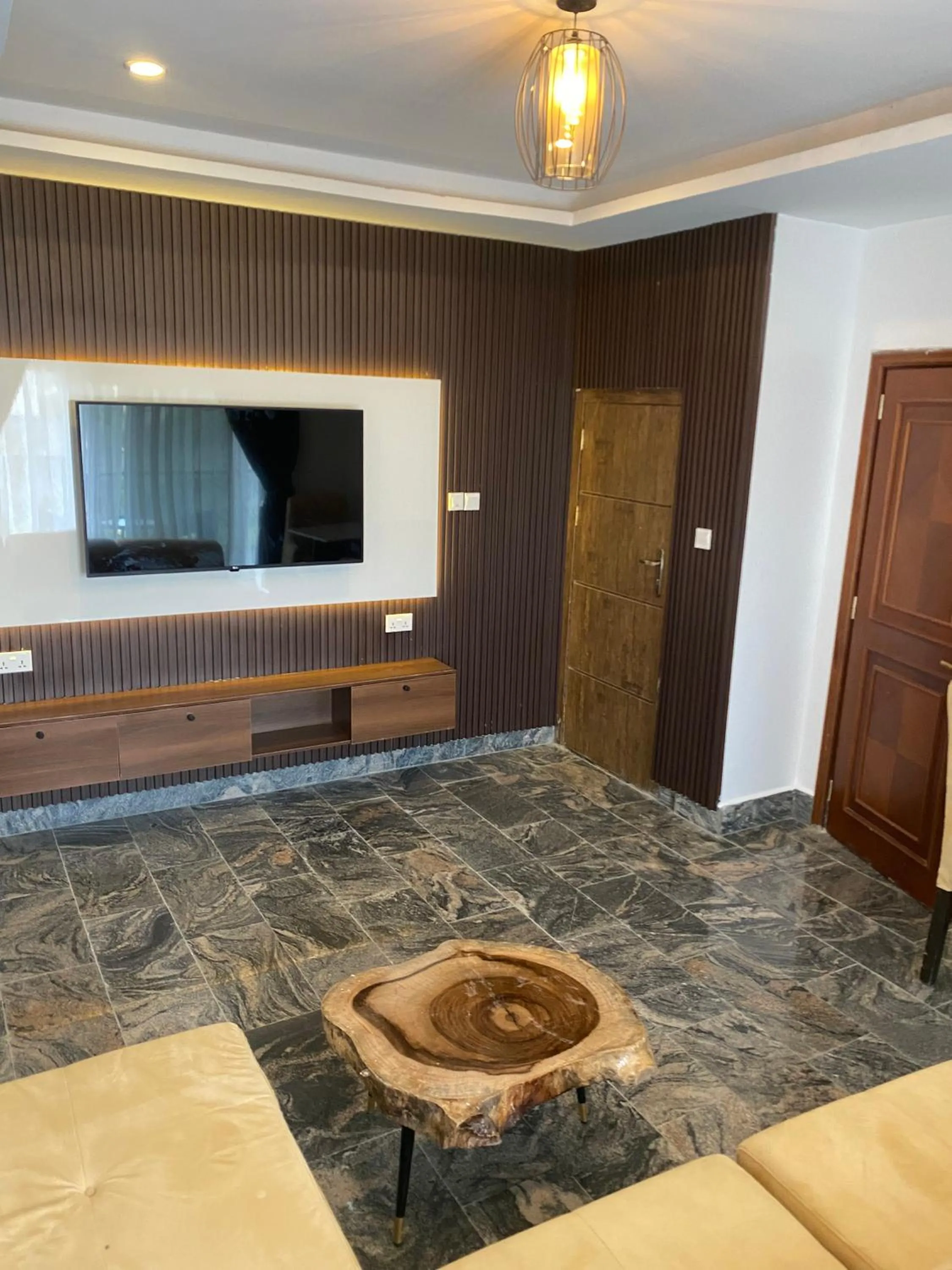 Presken Hotel White House, Lekki, Lagos