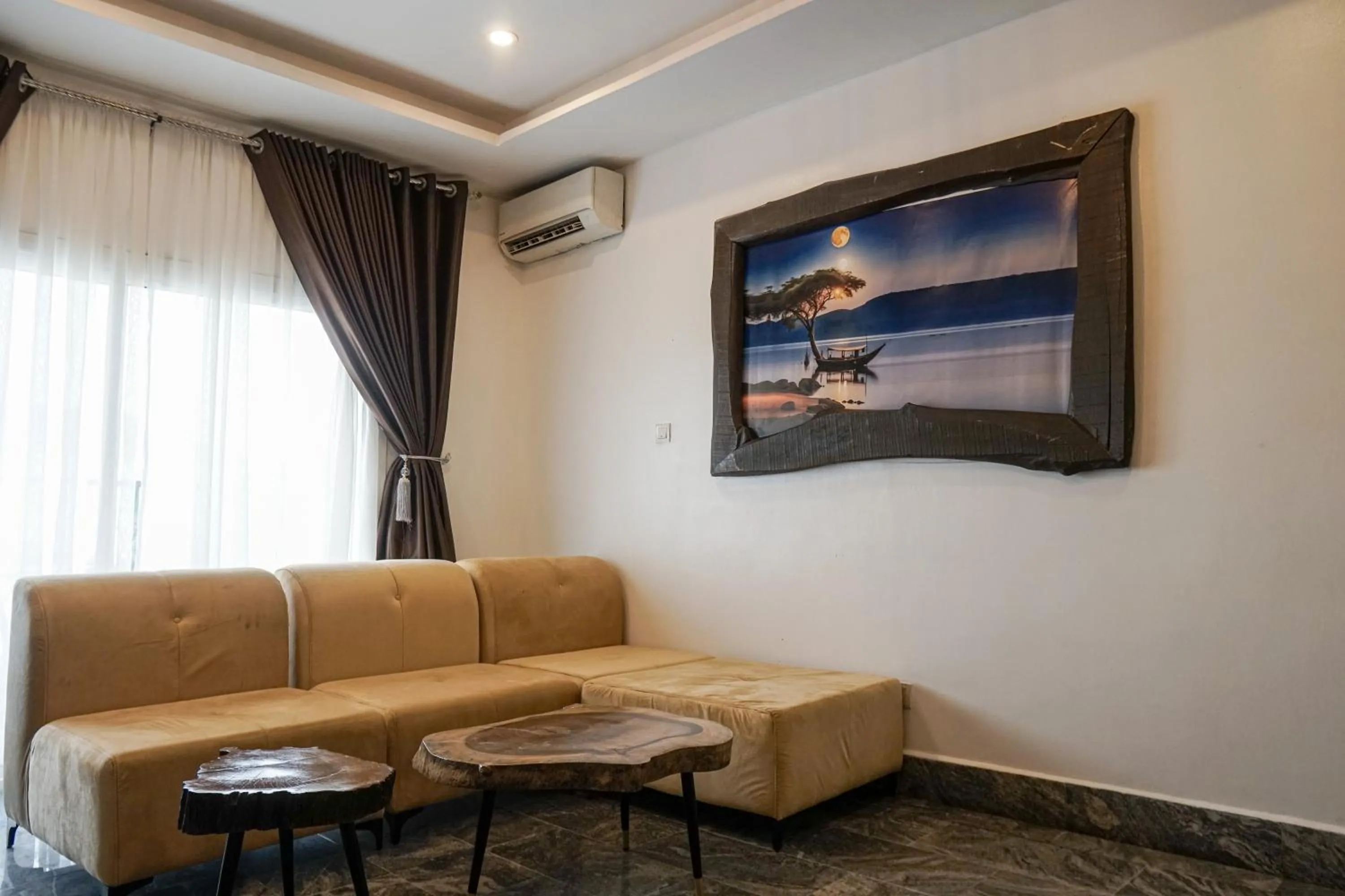 Presken Hotel White House, Lekki, Lagos