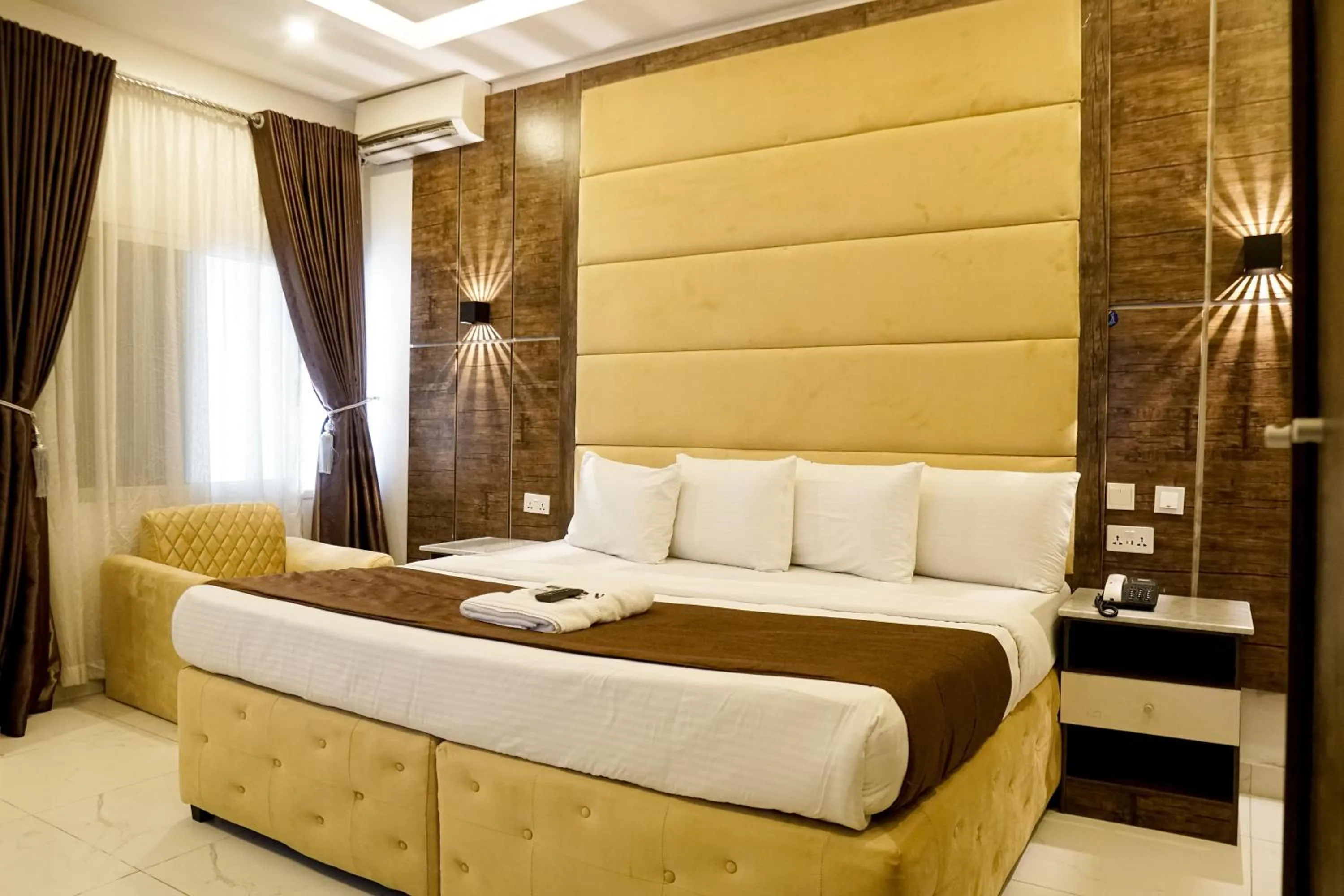 Bed in Presken Hotel White House, Lekki, Lagos