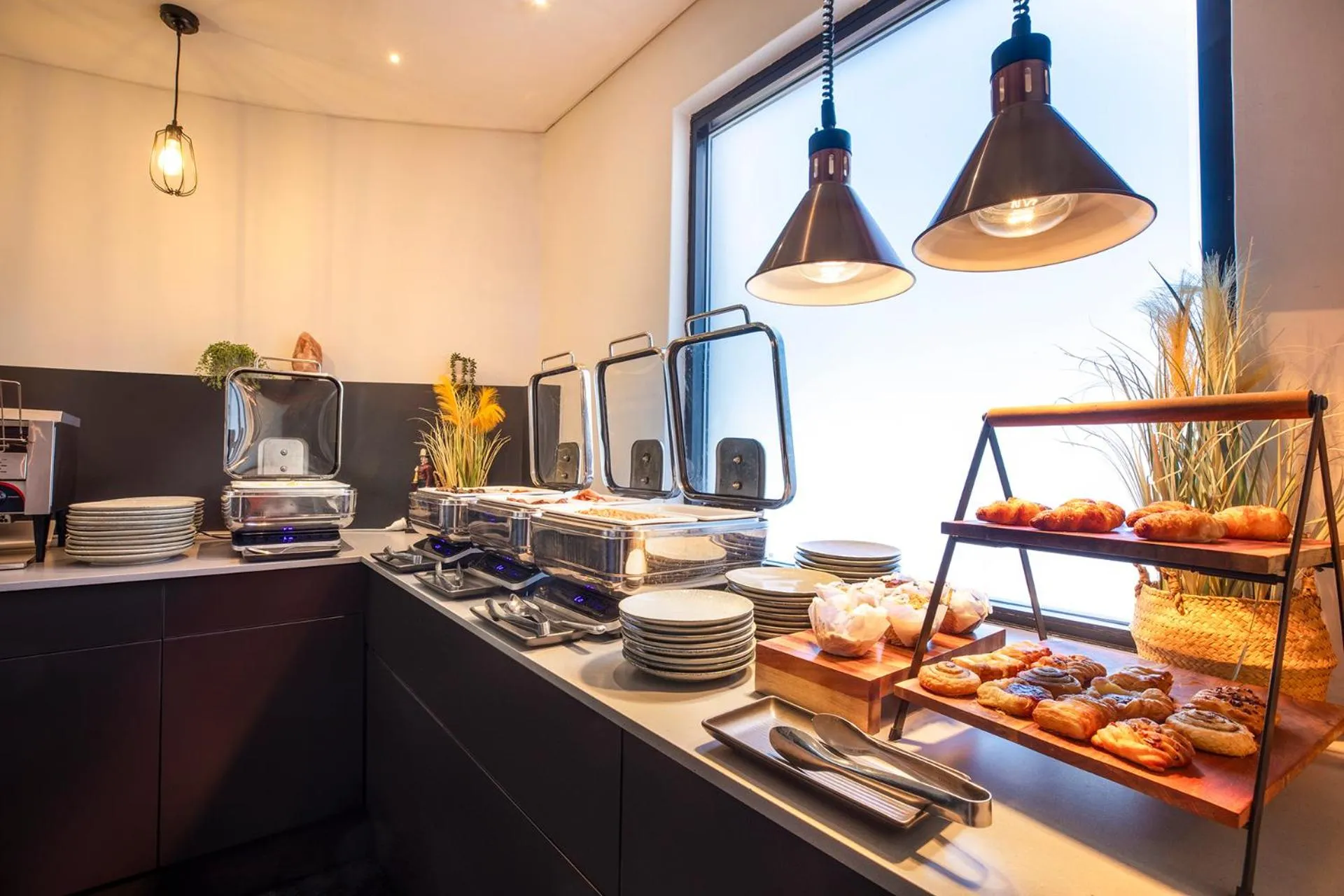 Buffet breakfast in Country Comfort Perth