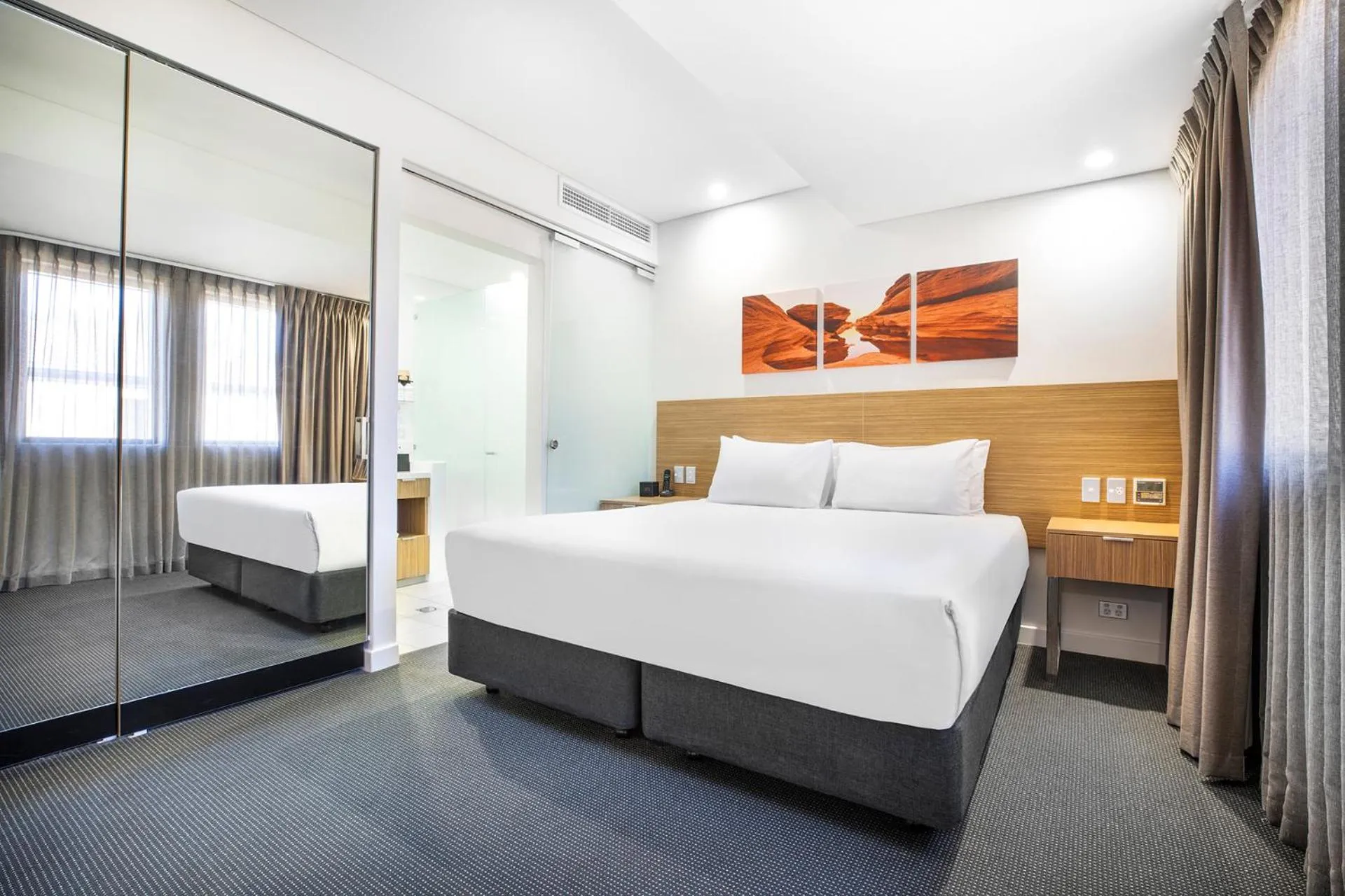 Bedroom, Bed in Country Comfort Perth