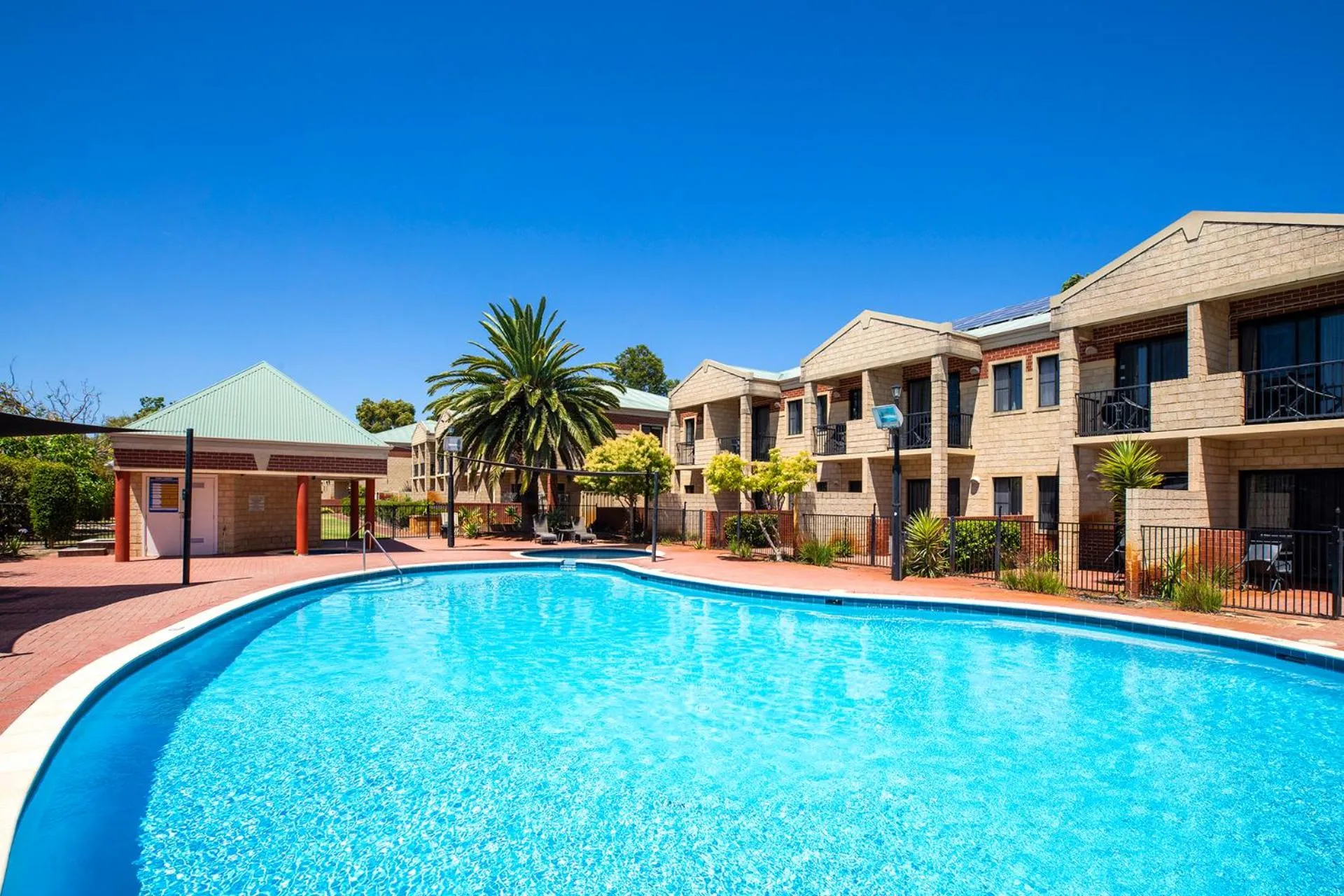 Swimming pool in Country Comfort Perth