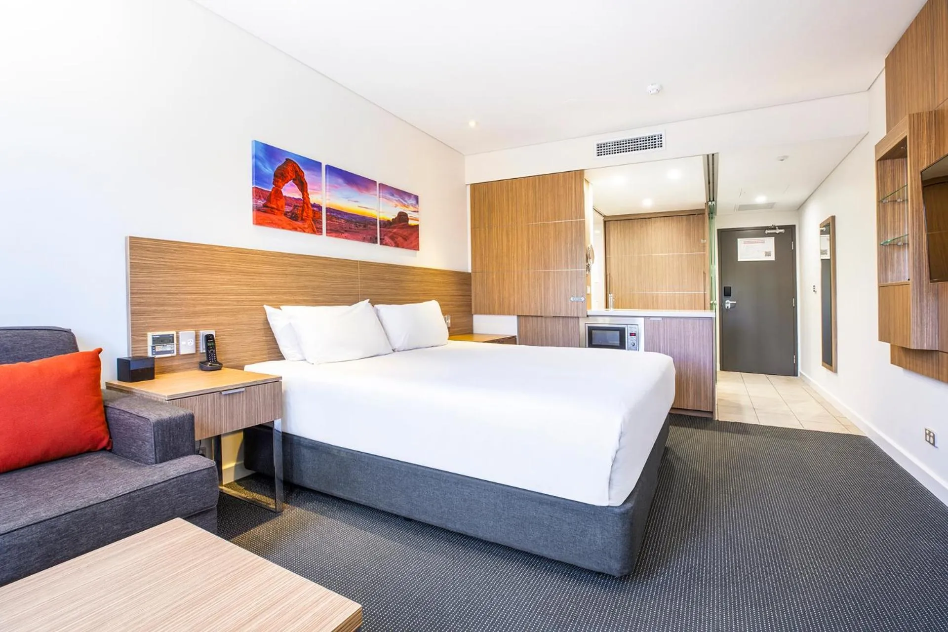 Bedroom, Bed in Country Comfort Perth