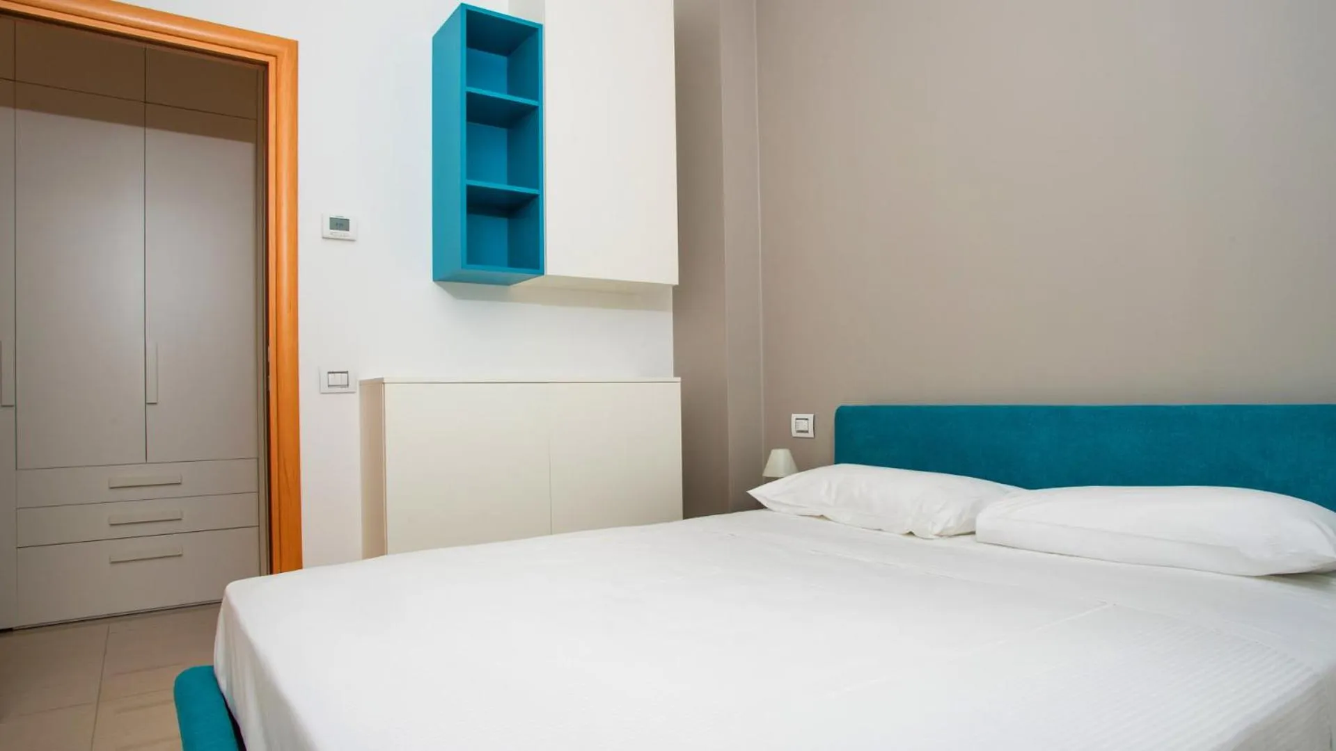 Bedroom, Bed in Hotel Marina Uno