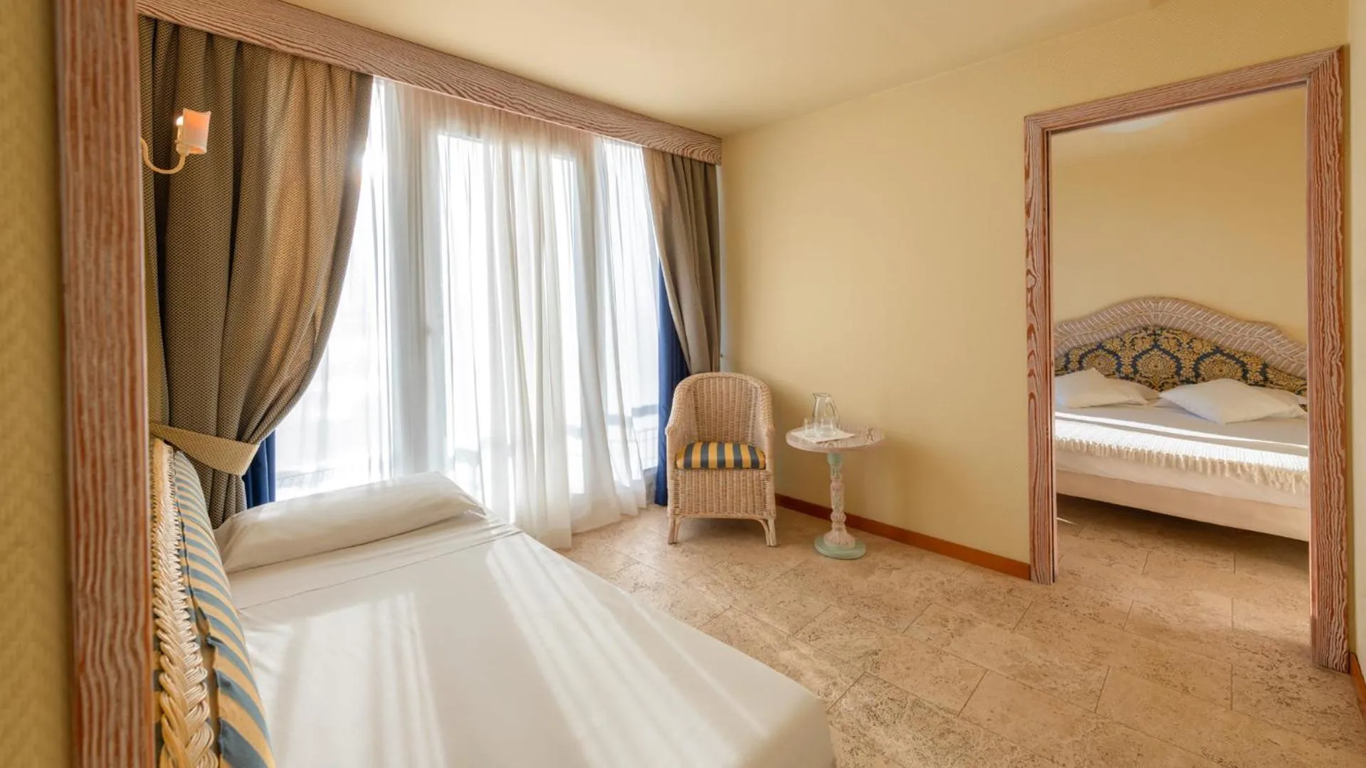 Bedroom, Bed in Hotel Marina Uno