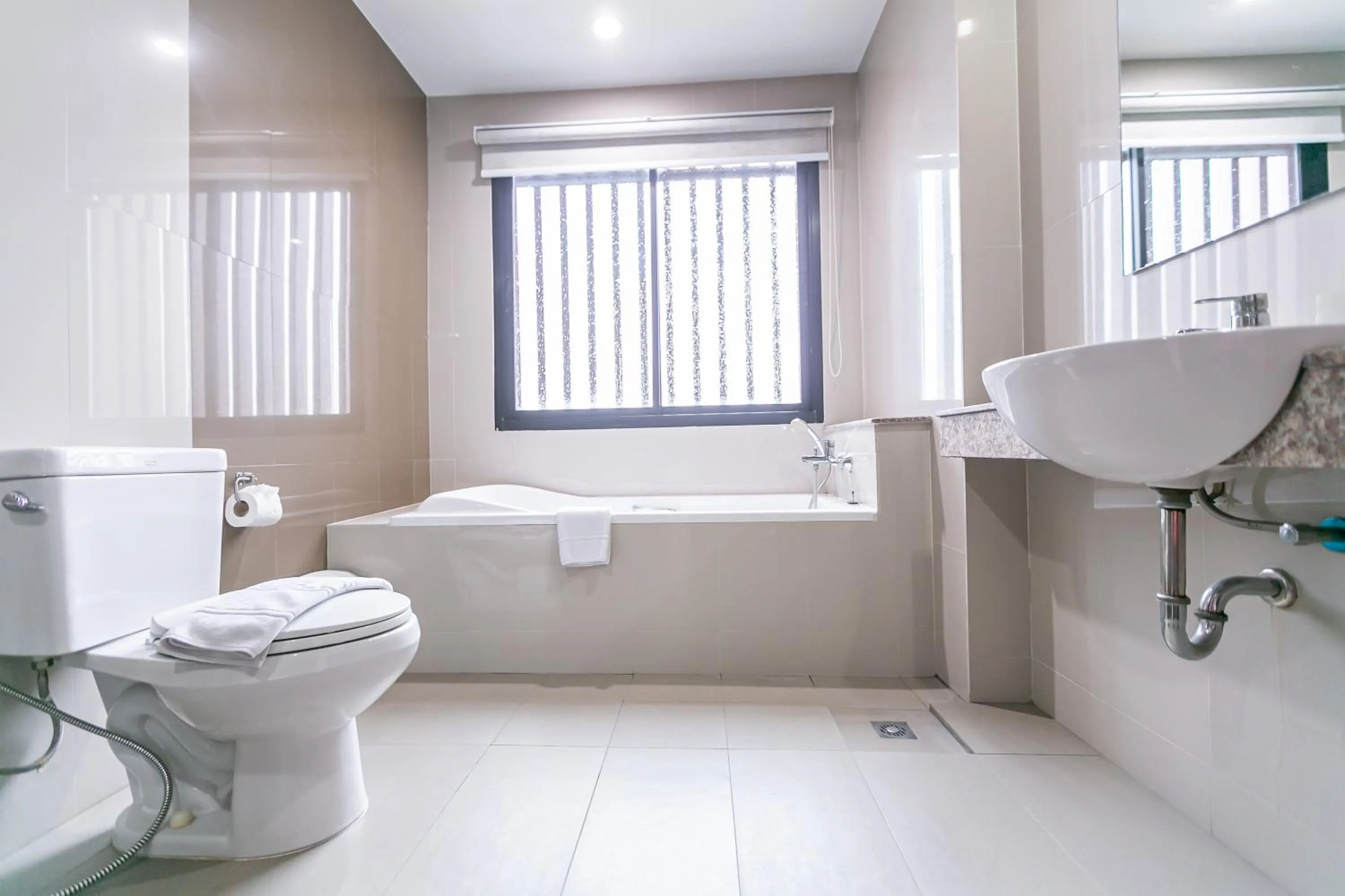 Bathroom in Farthai Residence