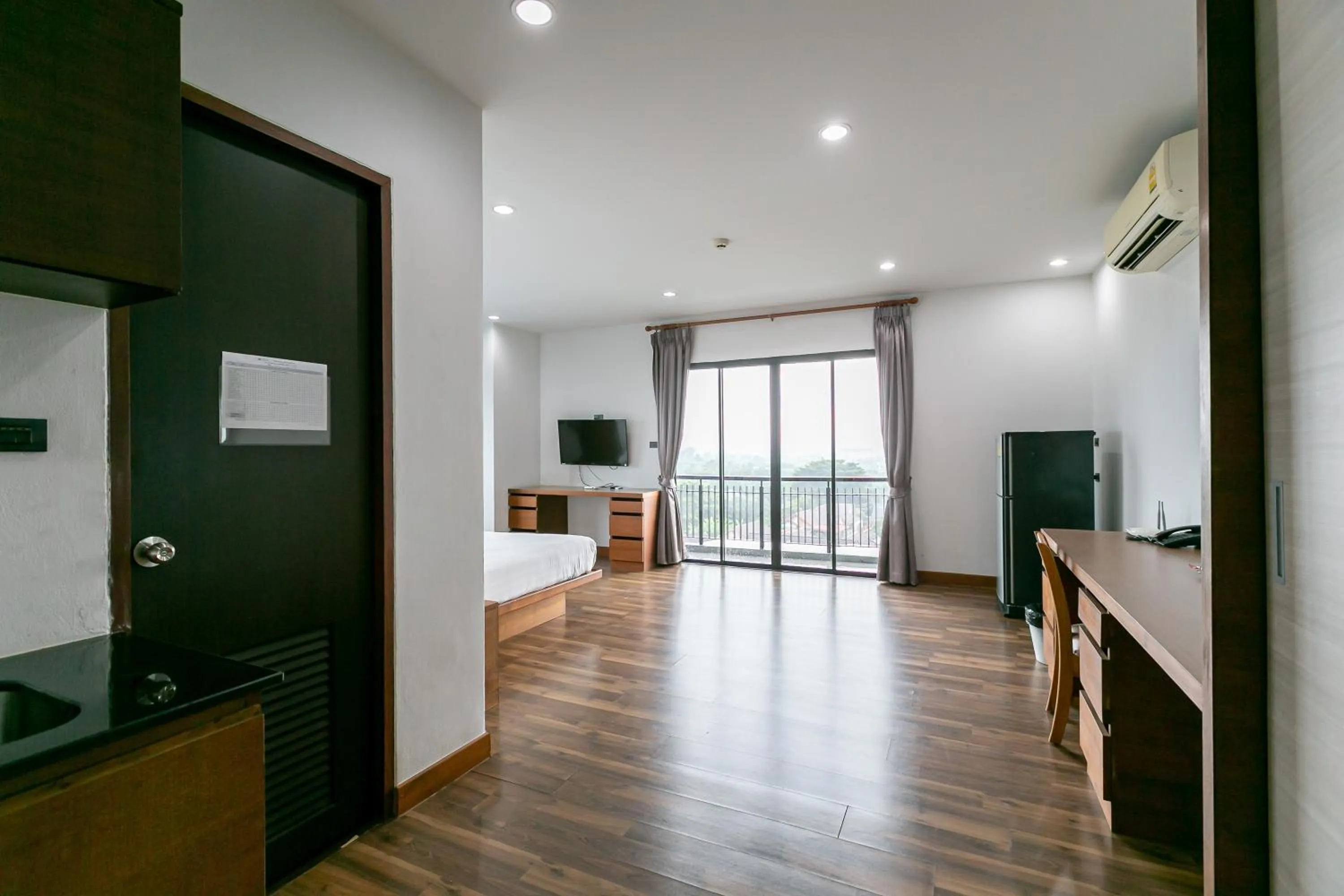 Bed in Farthai Residence