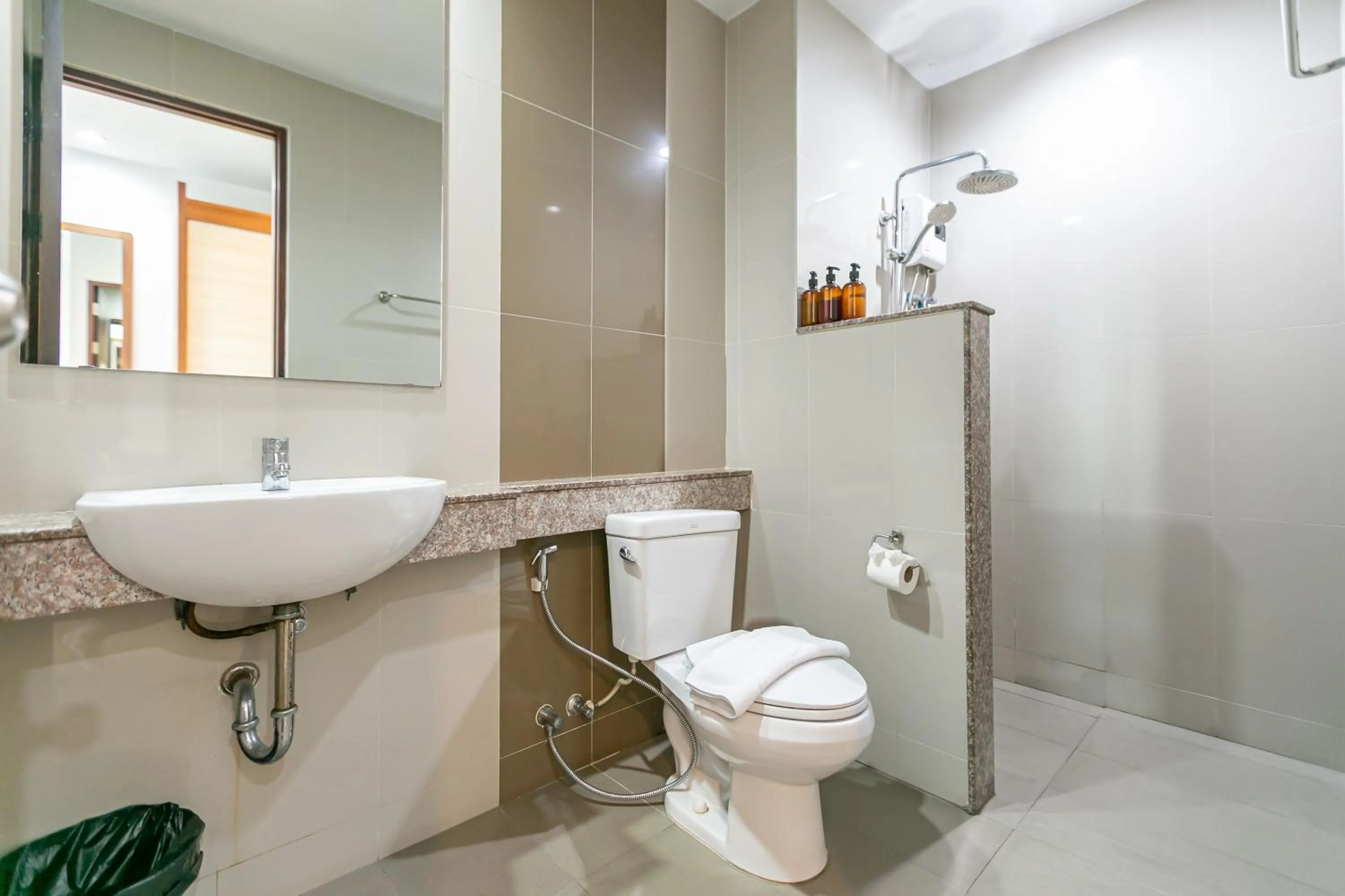 Bathroom in Farthai Residence