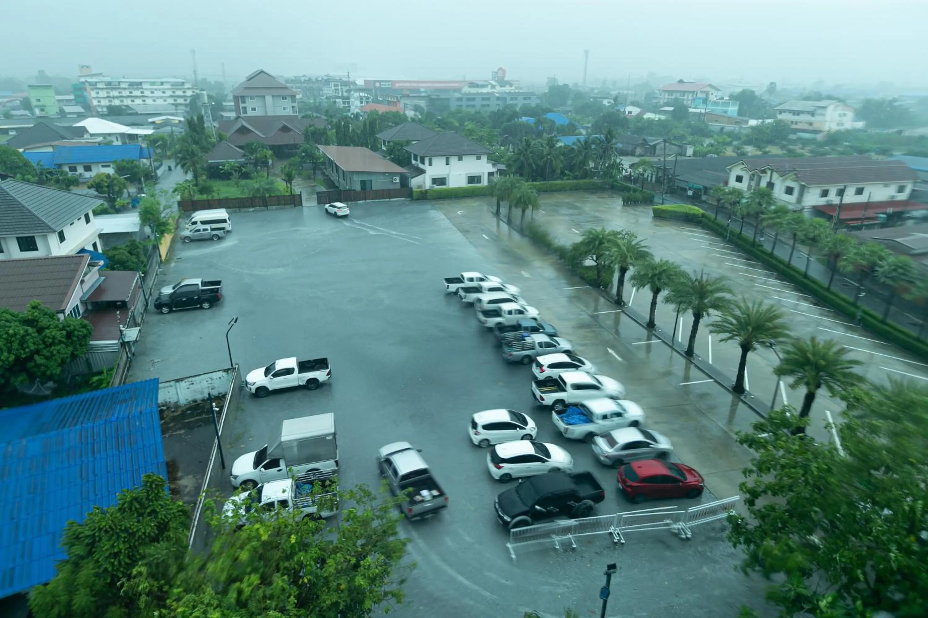 Parking in Farthai Residence