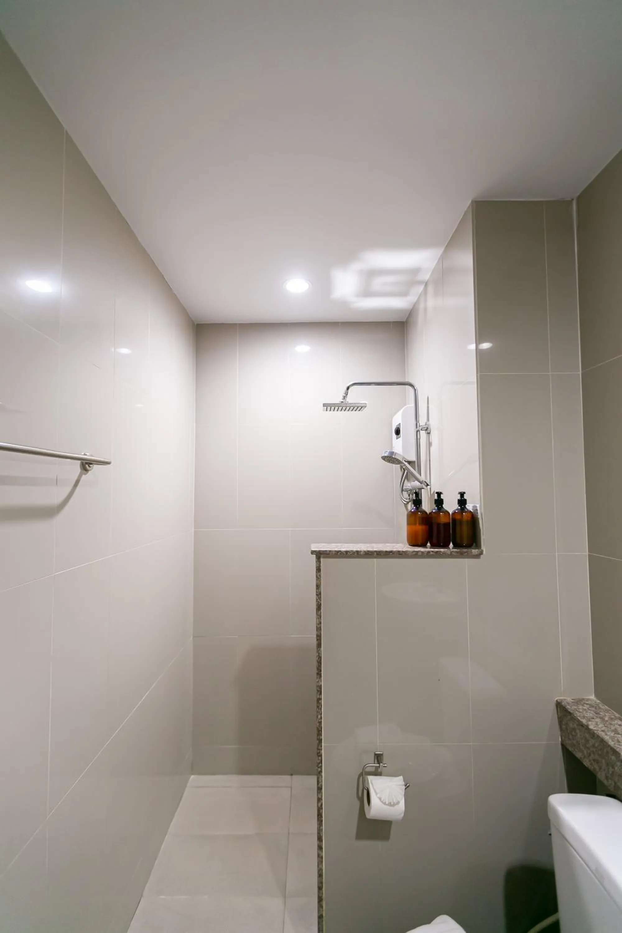 Bathroom in Farthai Residence