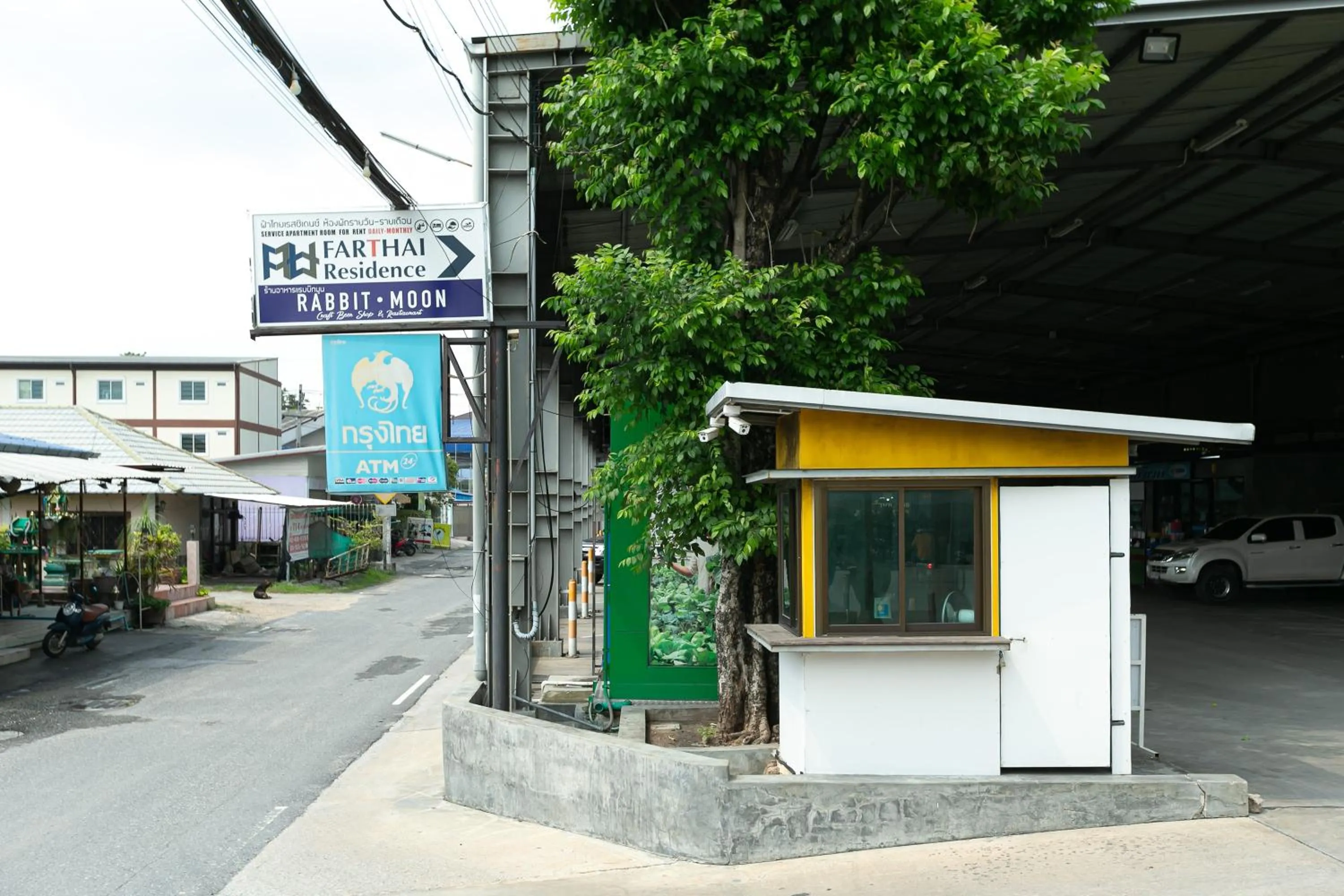 Property building in Farthai Residence