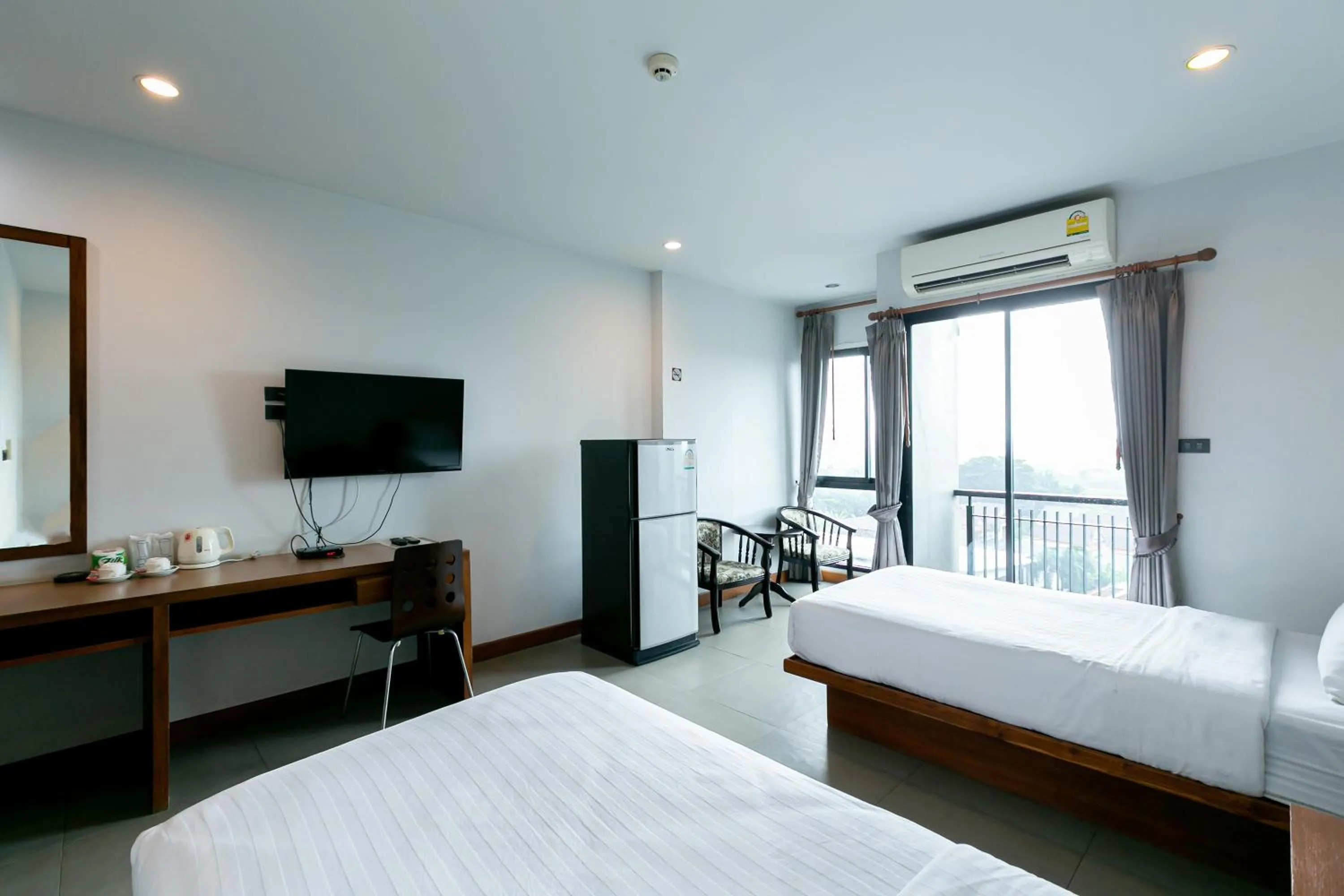 Bed in Farthai Residence