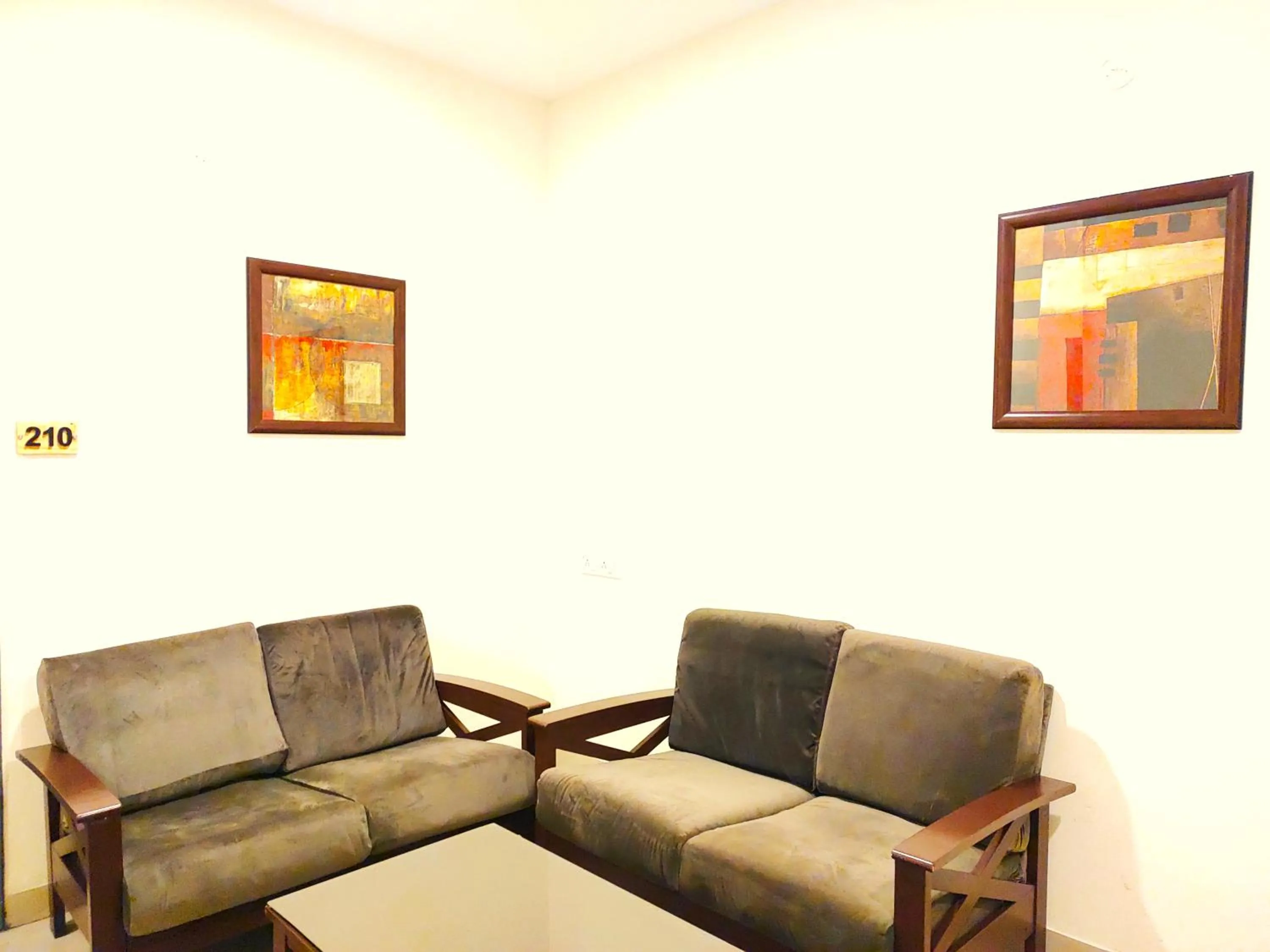 Athasri Hotel HSR Layout