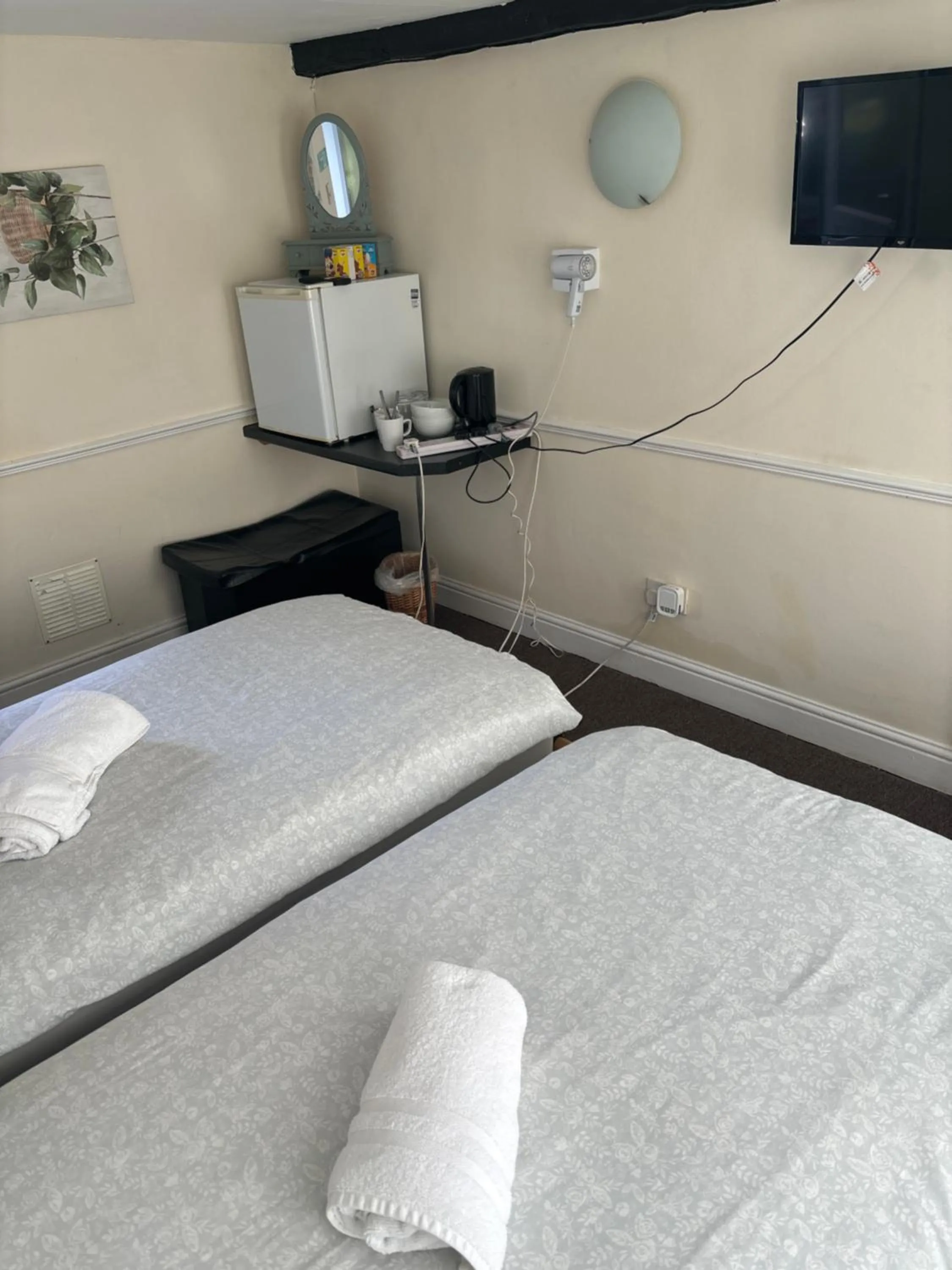 Bed in The Red Lion Great Offley