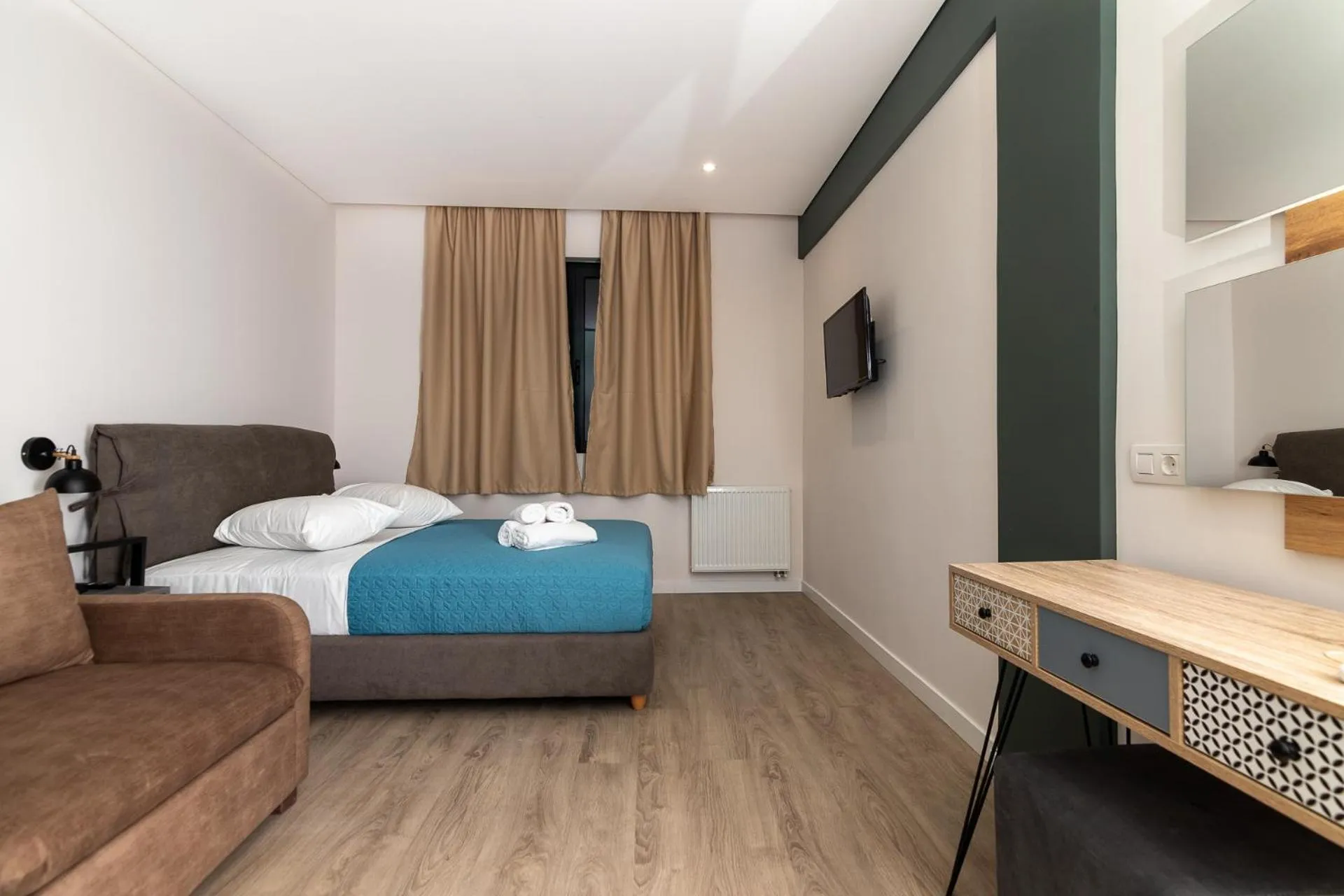 Bedroom, Bed in Dunlin Hotel