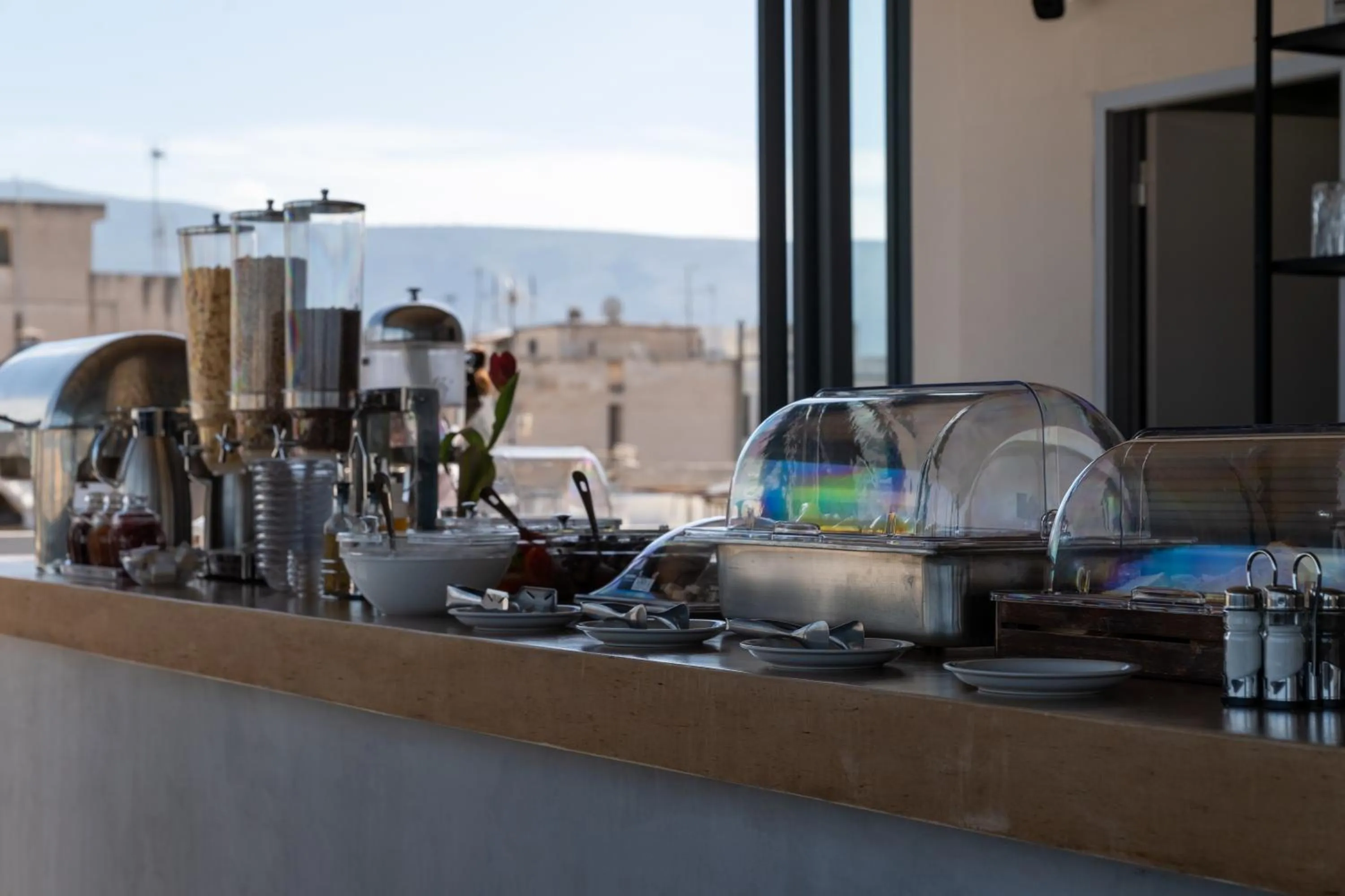 Buffet breakfast in Dunlin Hotel