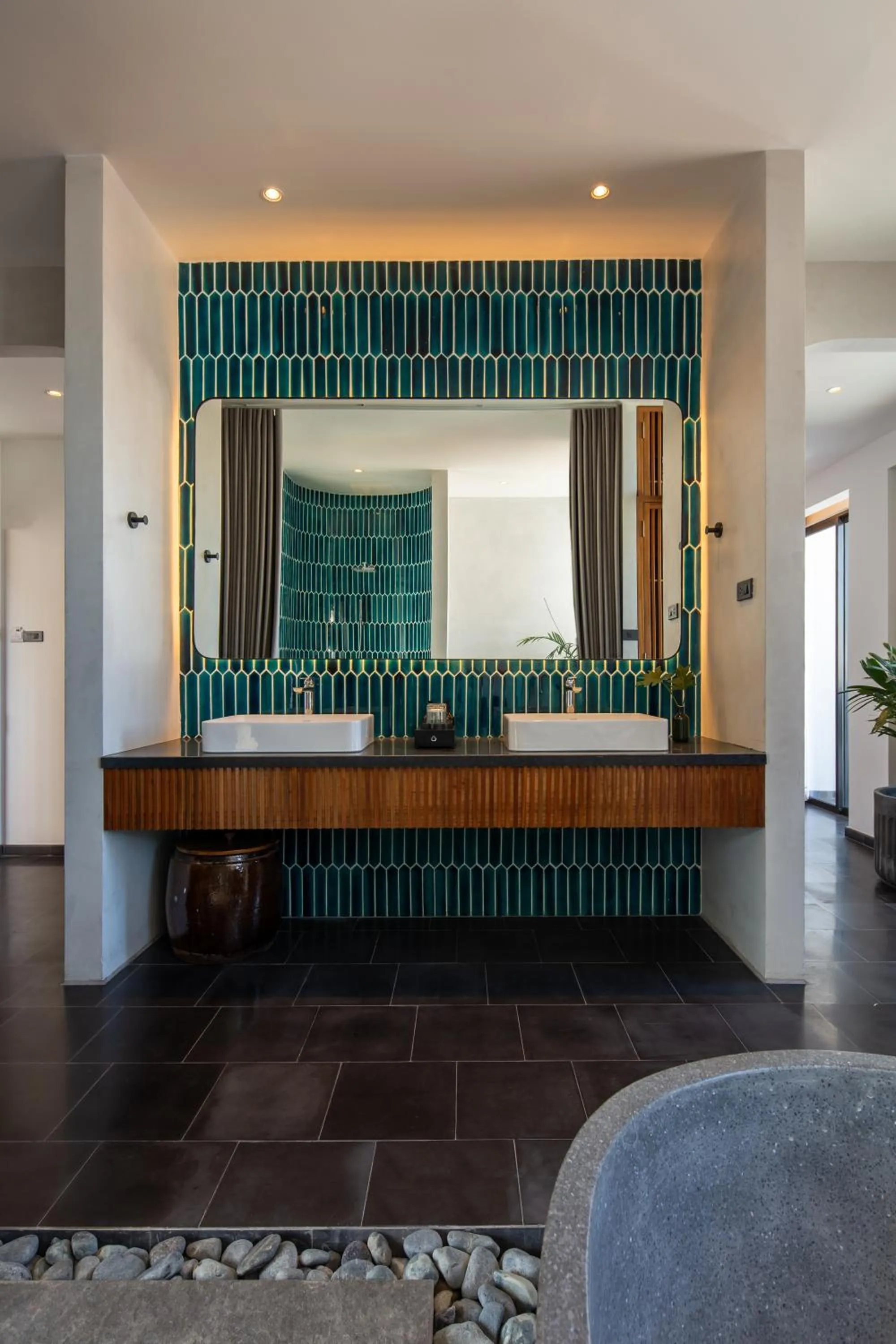 Shower in Le Mint Hotel Quy Nhơn