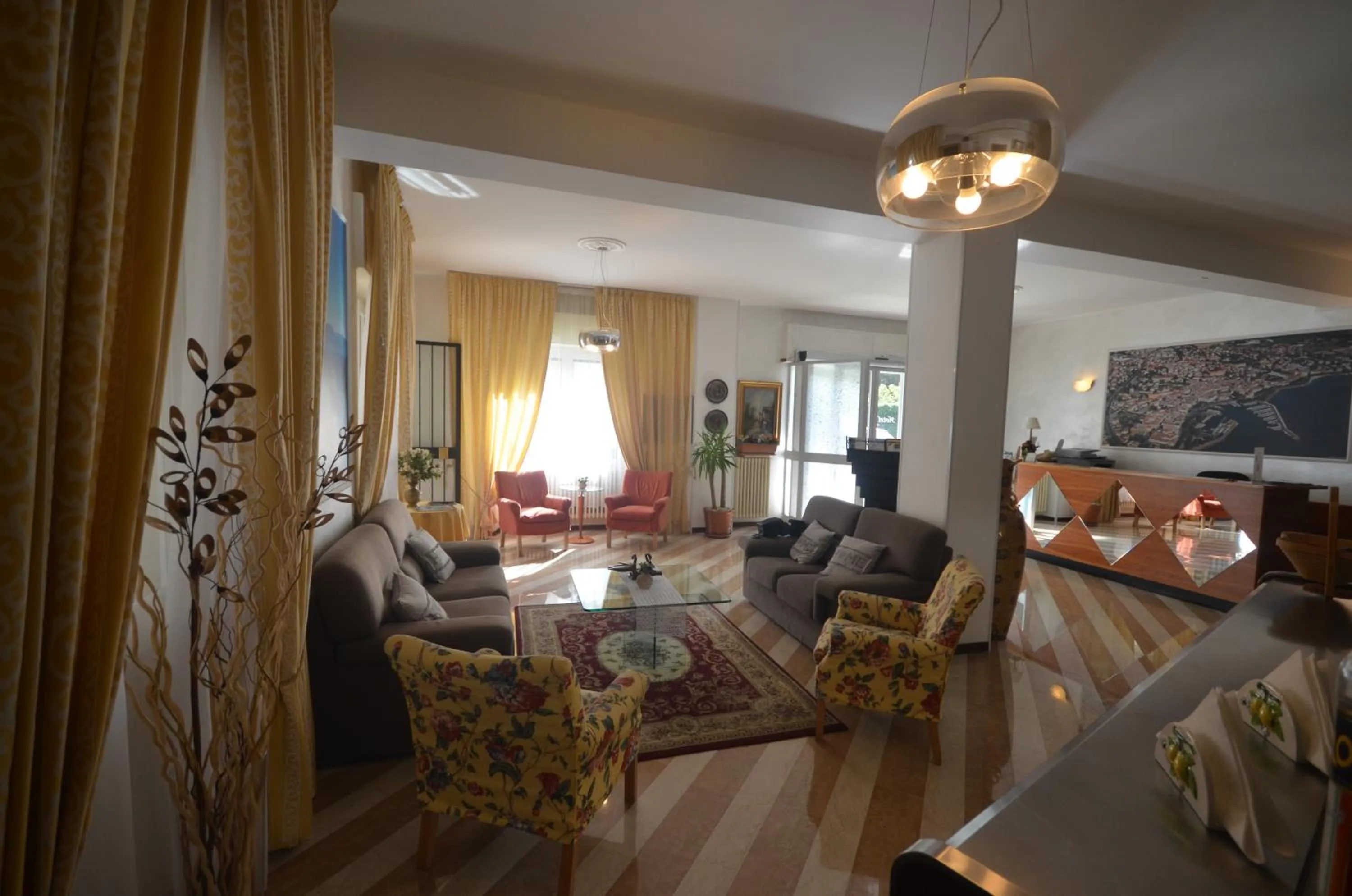 Lobby or reception in Hotel Astoria