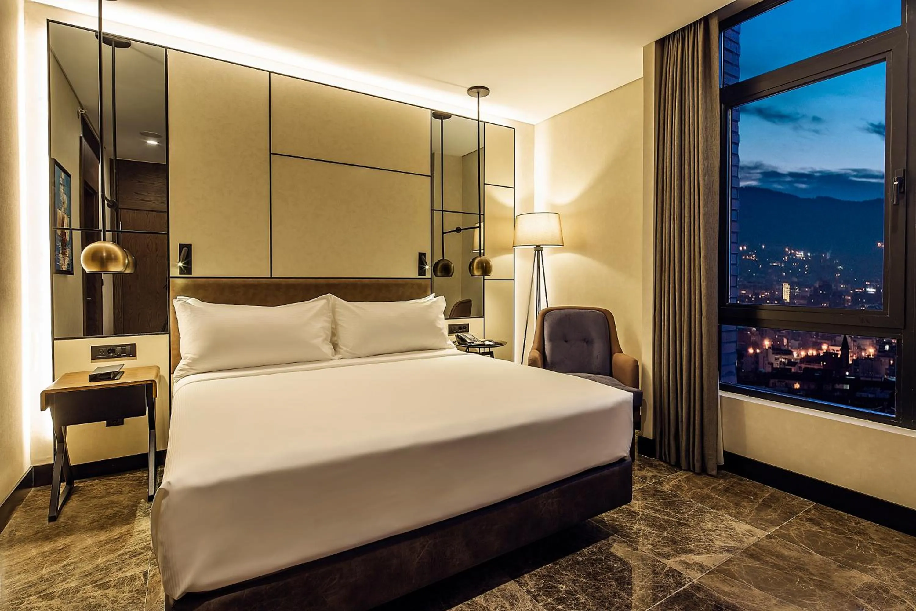 Photo of the whole room, Bed in Dedeman Kartepe Kocaeli