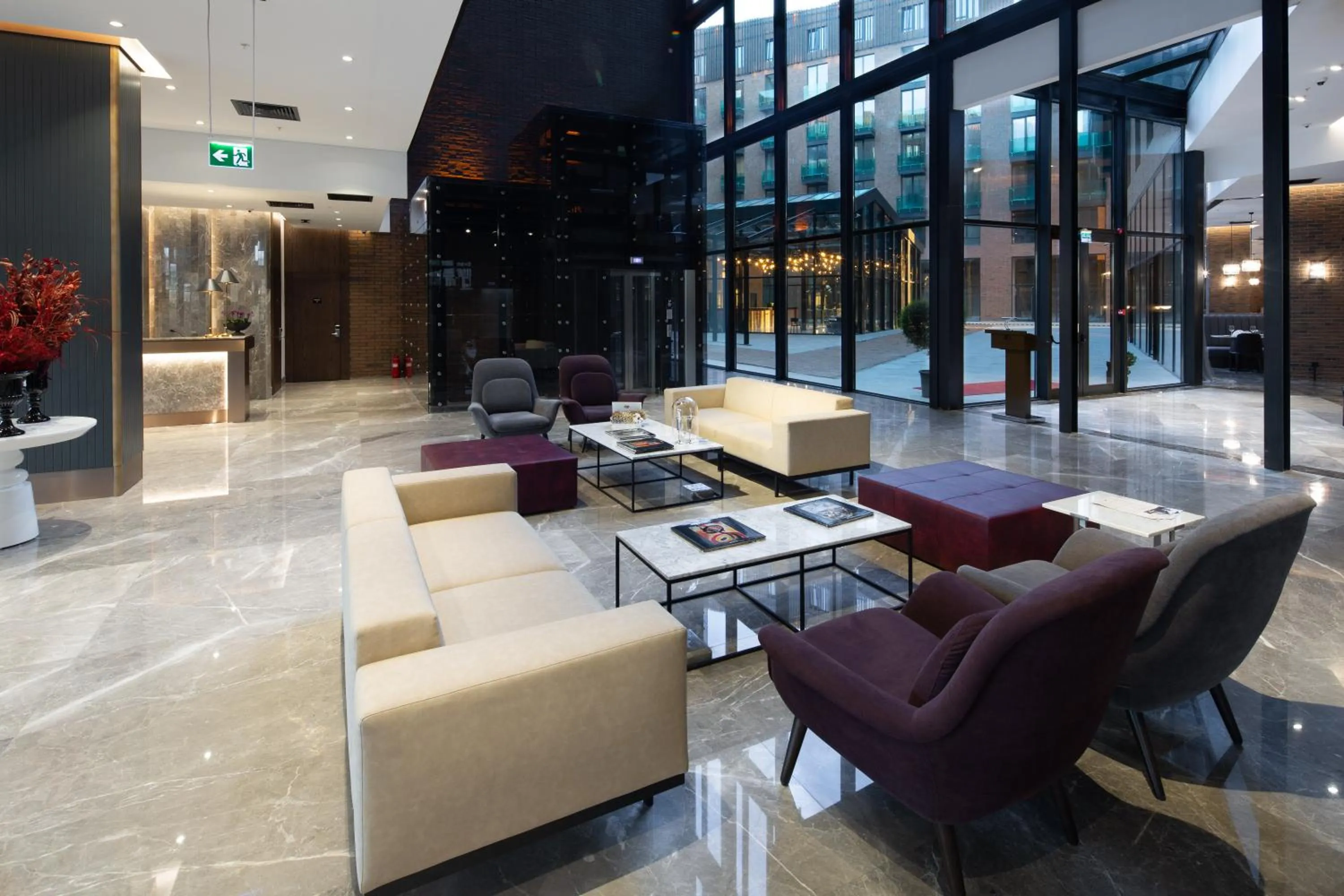 Lobby or reception in Dedeman Kartepe Kocaeli