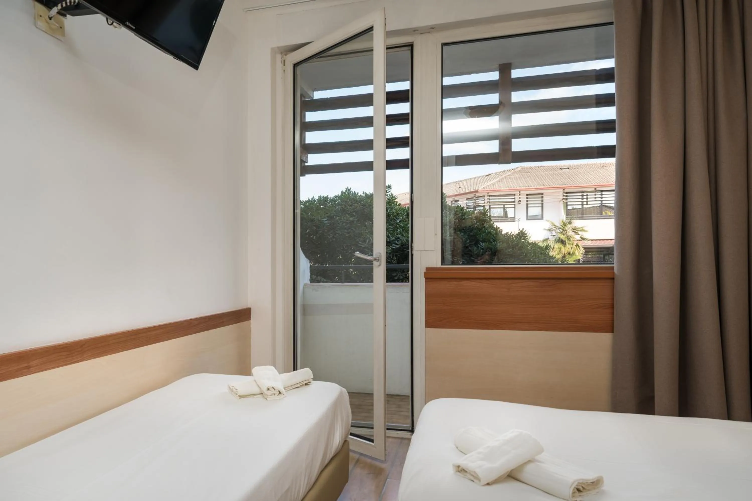 Bed in Hotel Centro Turistico Gardesano