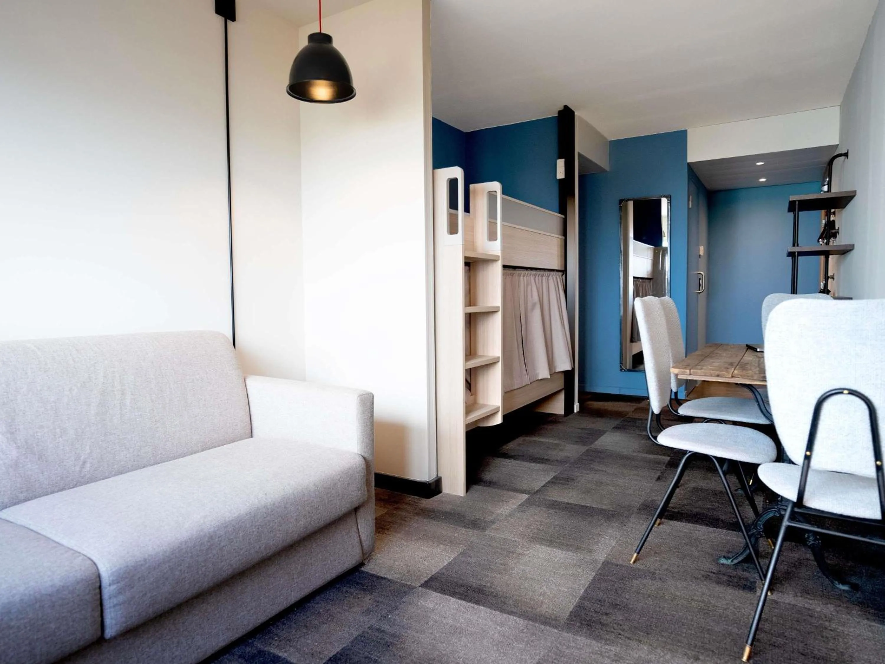 Bedroom, Bed in ibis Styles Saint Nazaire Centre Gare